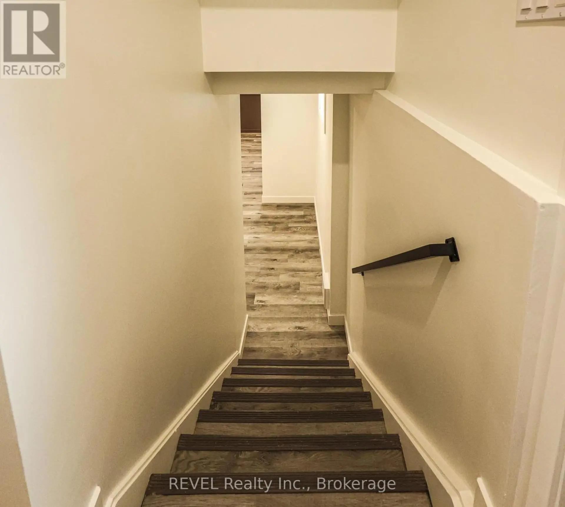 12 ANDREA DRIVE - Image 13