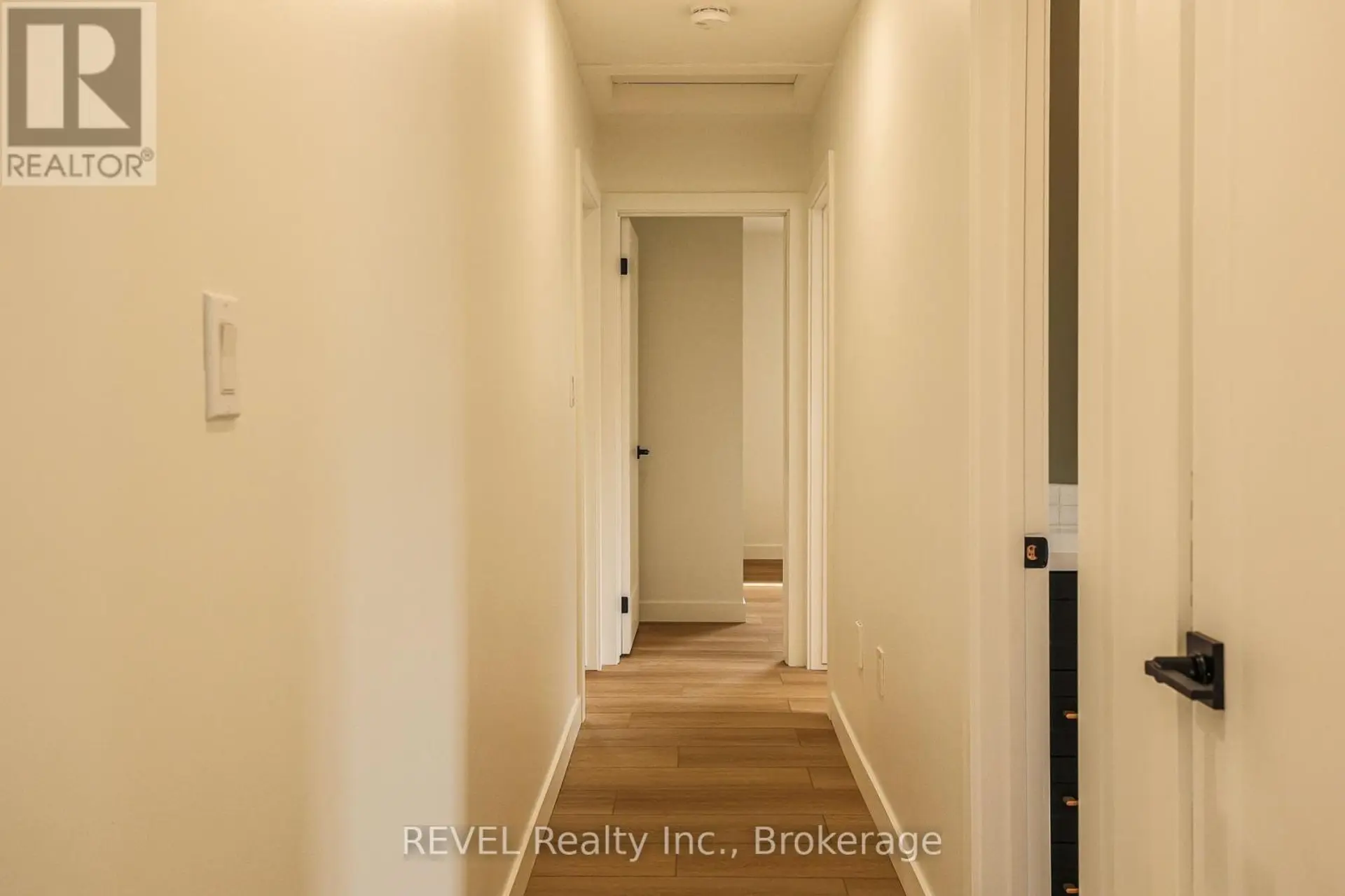 12 ANDREA DRIVE - Image 9