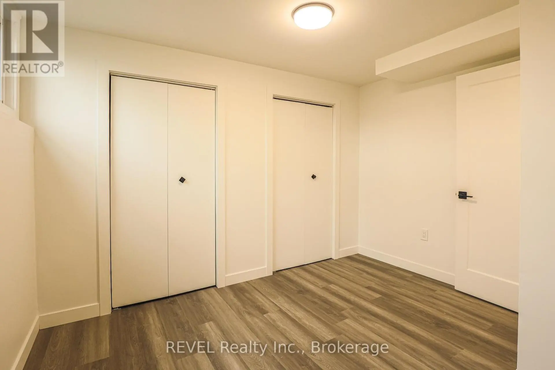 12 ANDREA DRIVE - Image 16