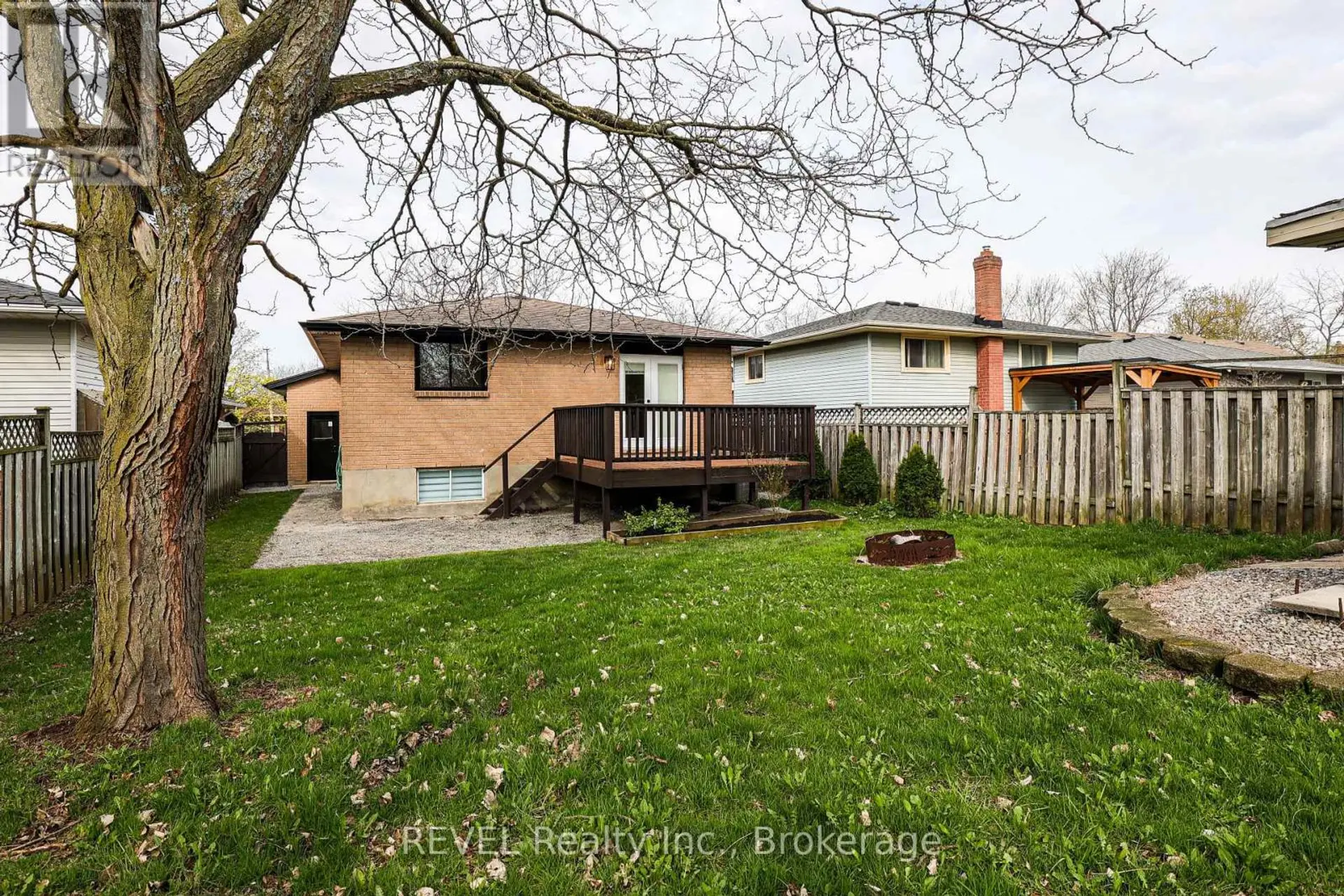 12 ANDREA DRIVE - Image 3