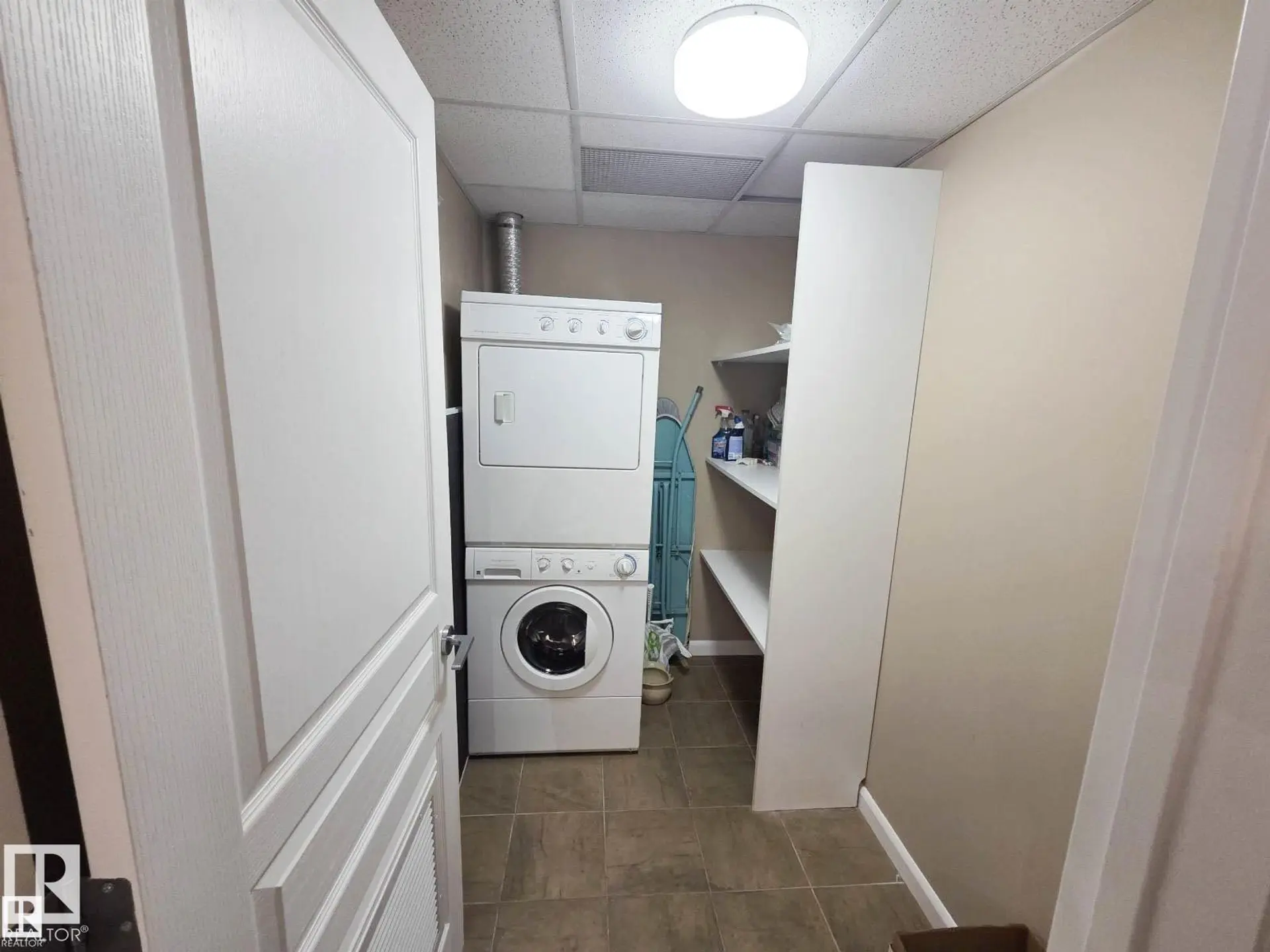 #109 160 MAGRATH RD NW - Image 11