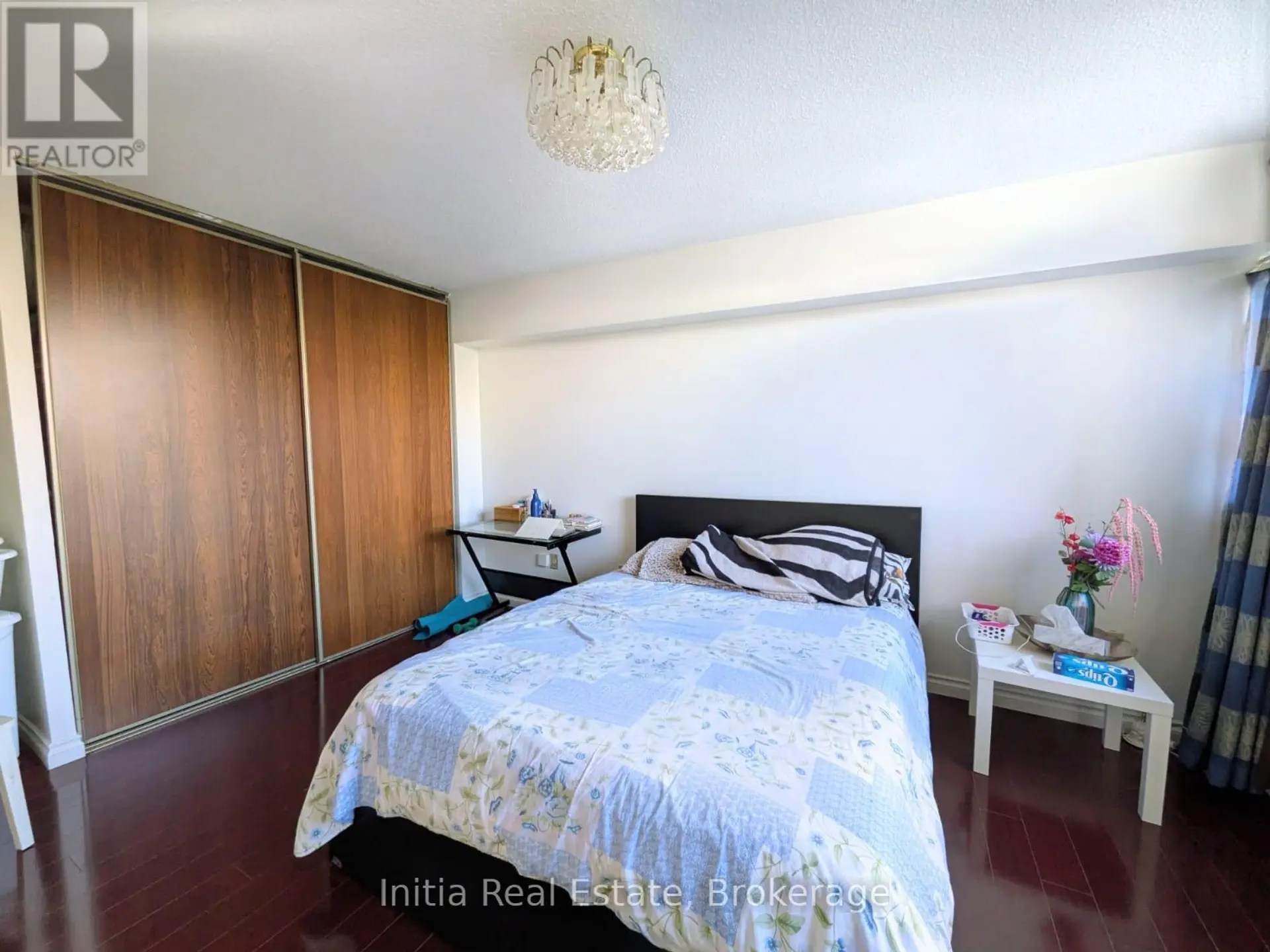 #406 25 SILVER SPRINGS BOULEVARD - Image 12