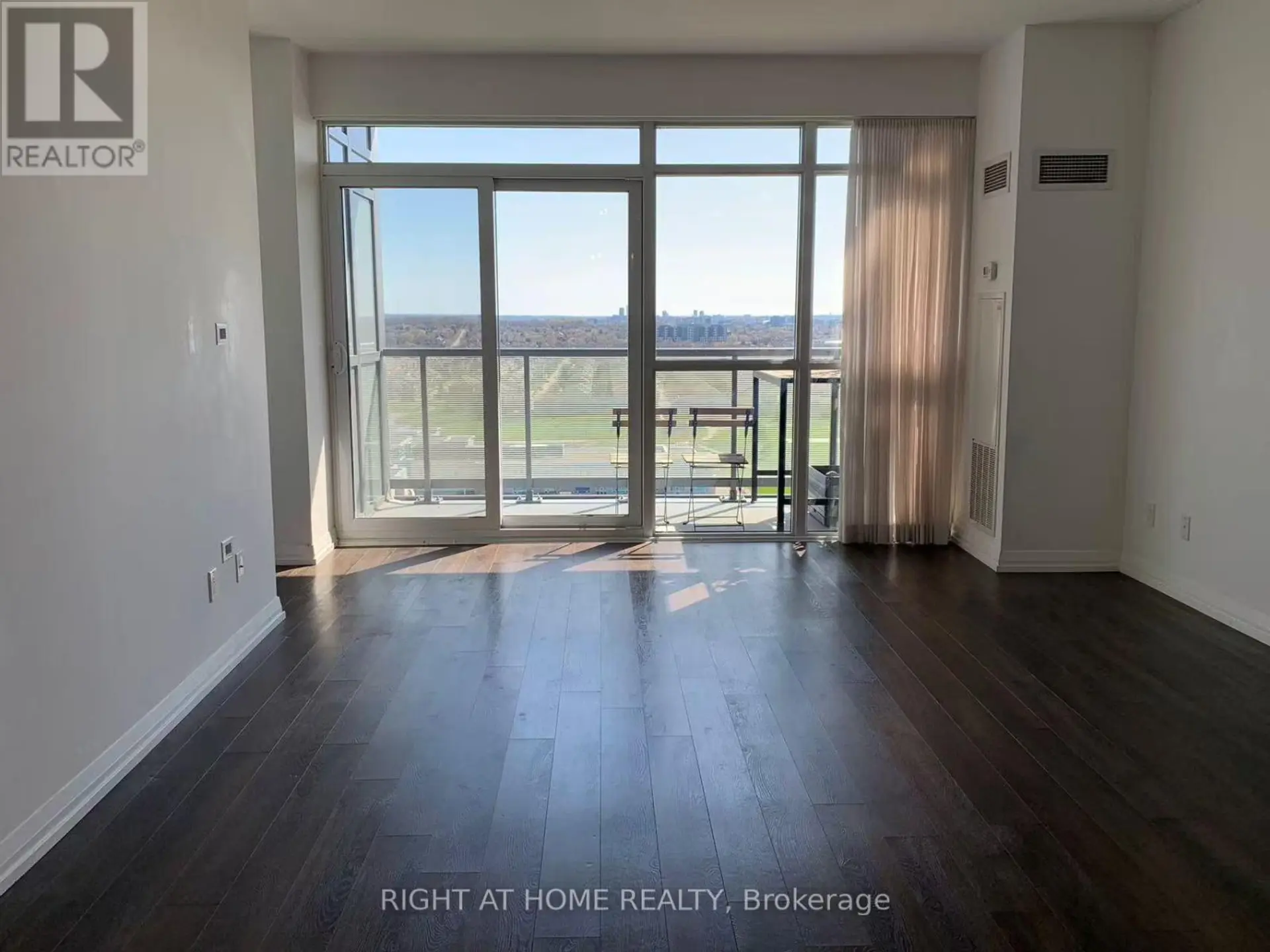 #1710 65 ONEIDA CRESCENT - Image 1