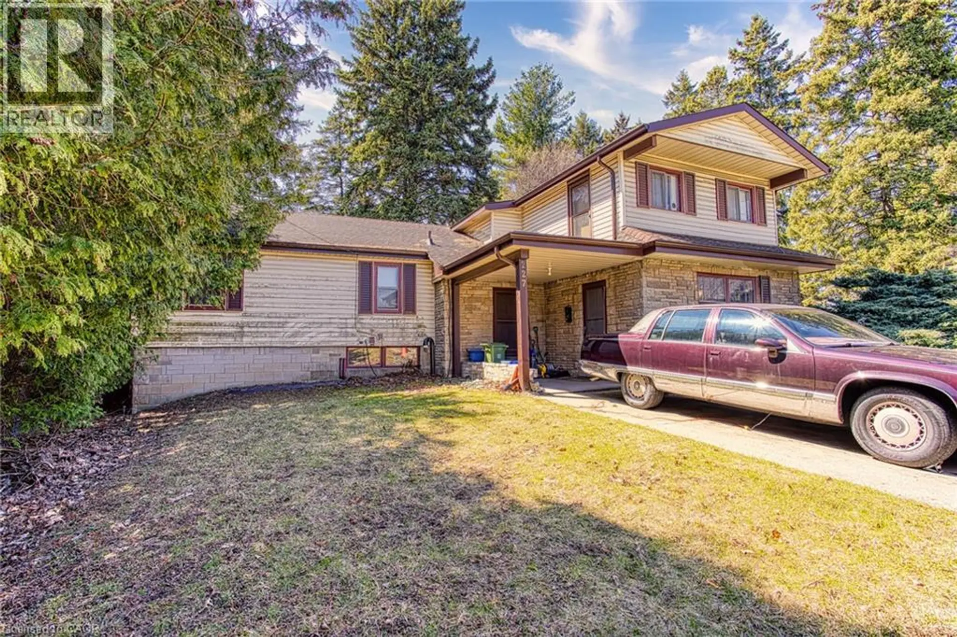 227 STONE CHURCH Road W - Image 6