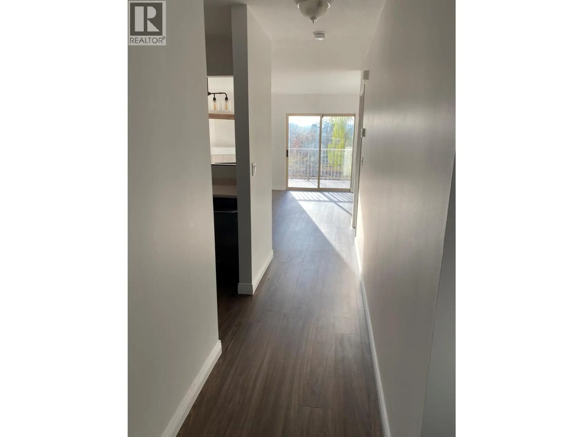 #304 1607 43 Avenue Lot# SL 10 - Image 9