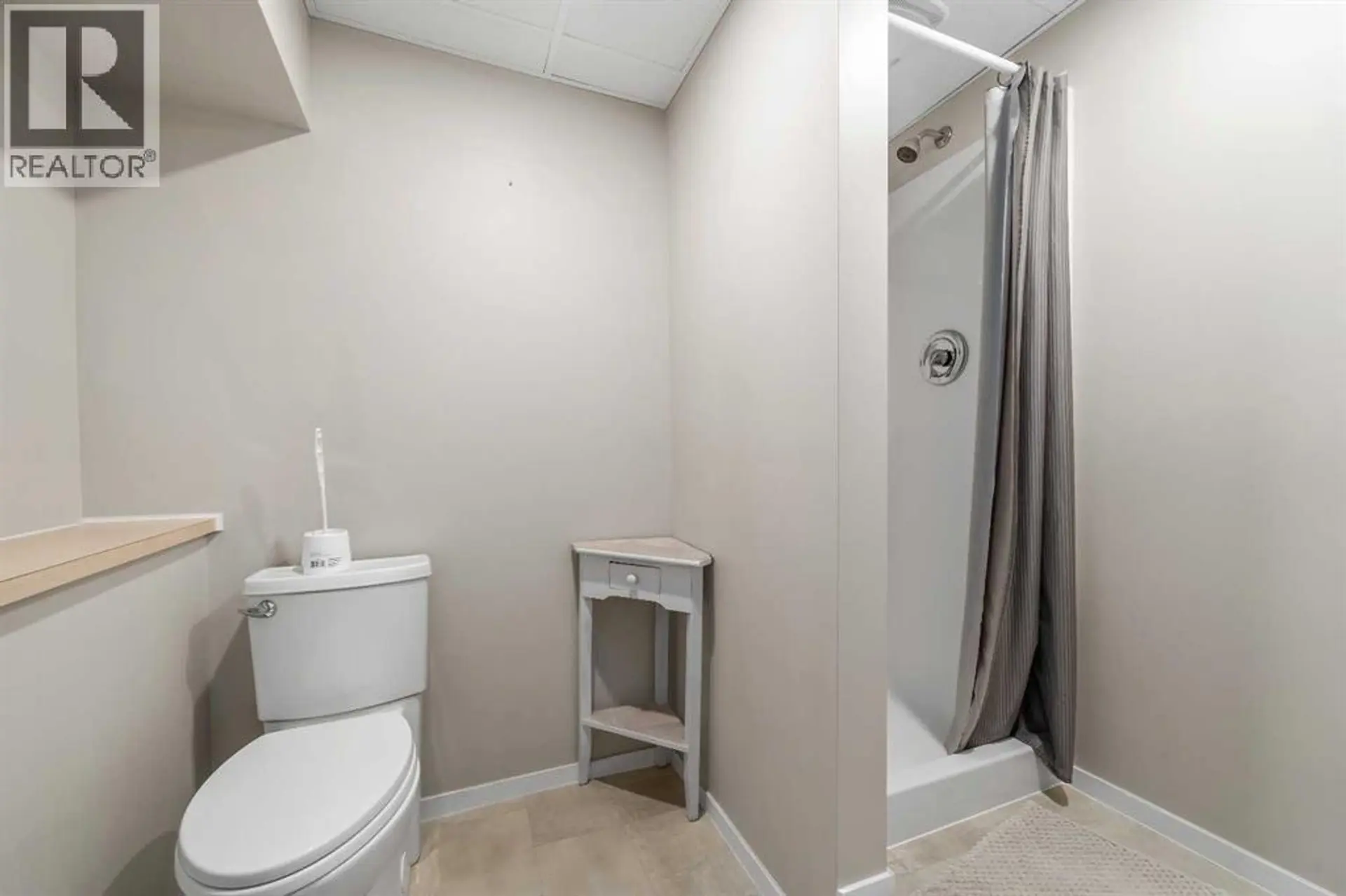 350 4 Street SW - Image 14
