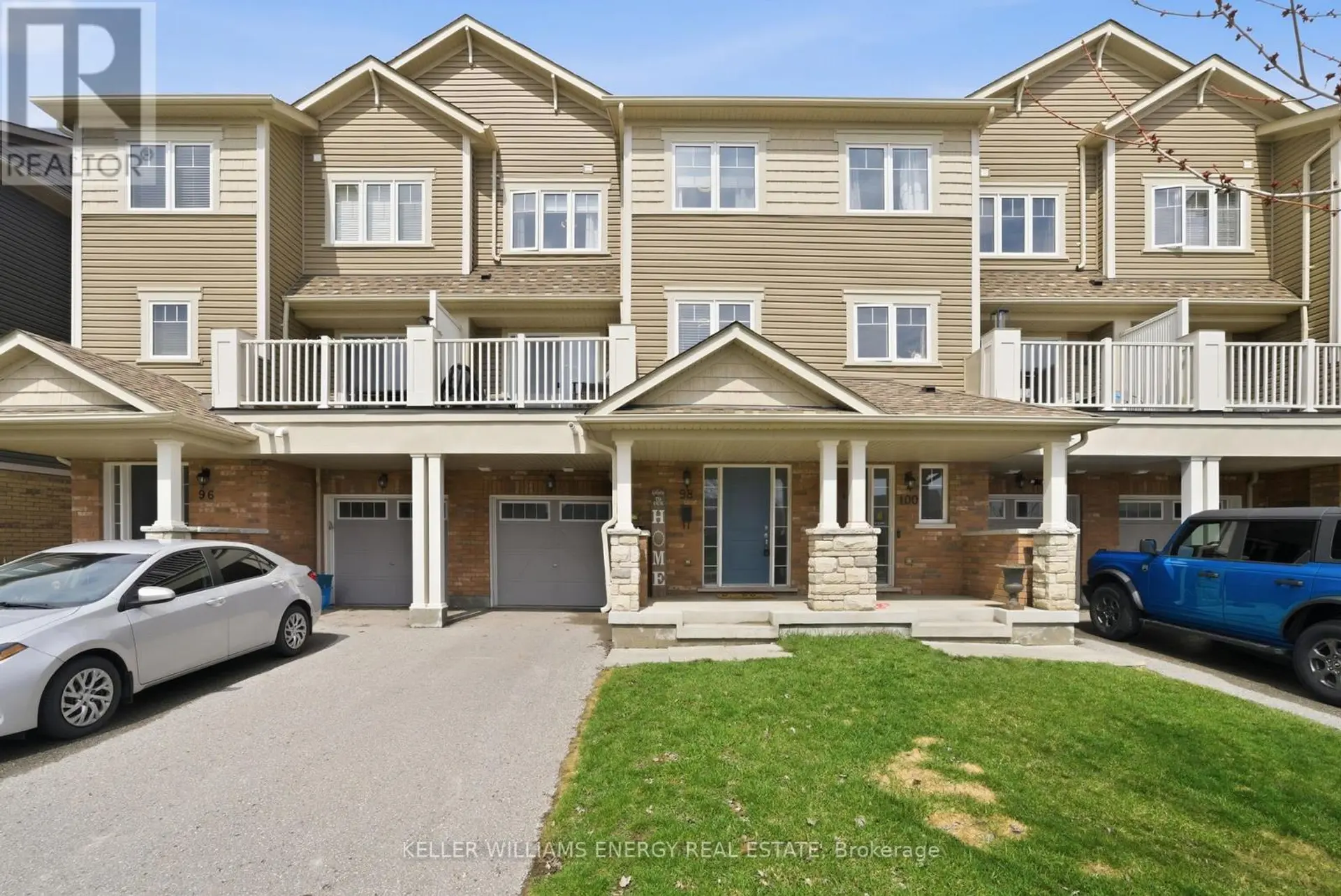 98 TABARET CRESCENT - Image 1