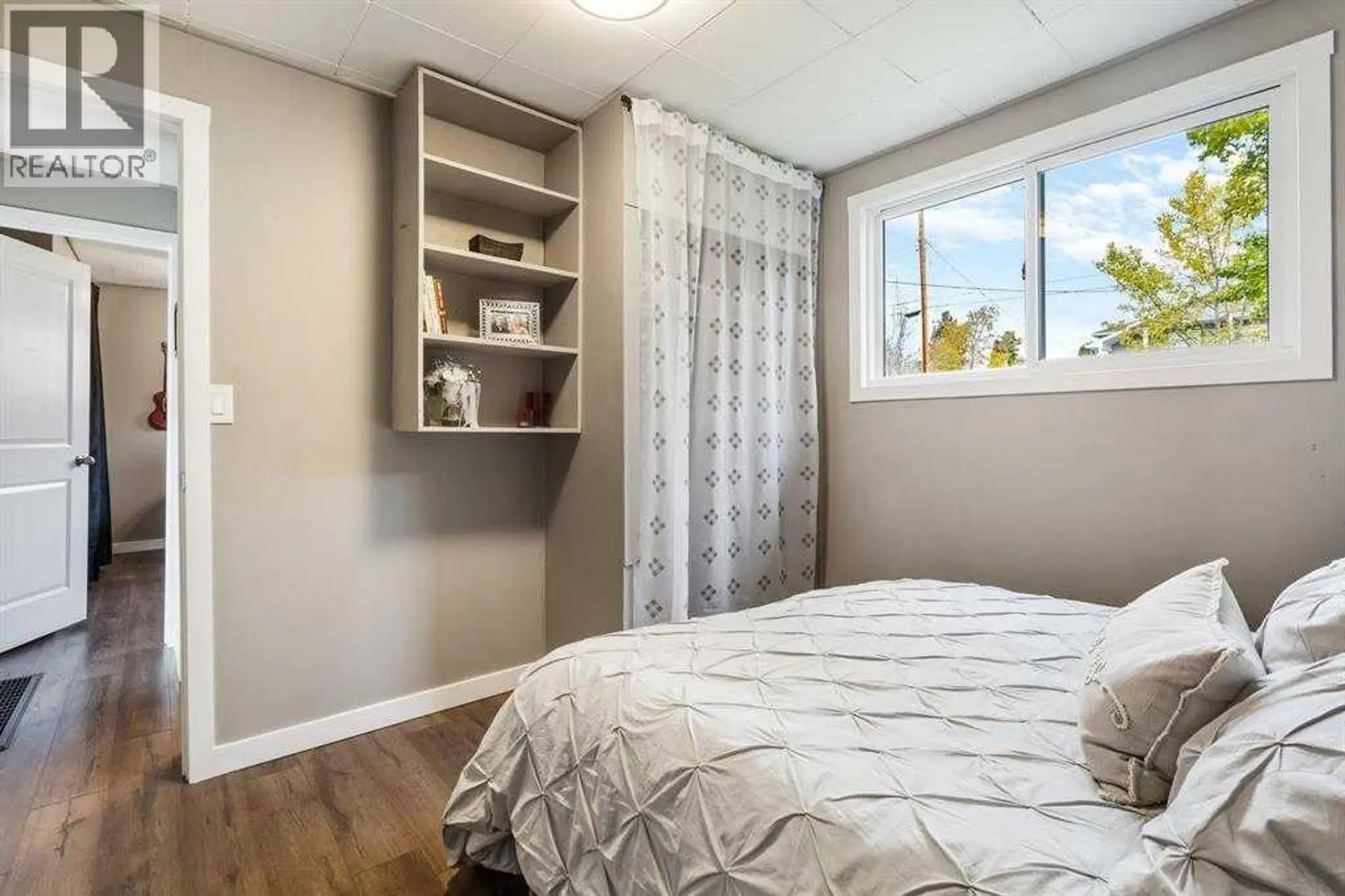 9304 106 Avenue - Image 12