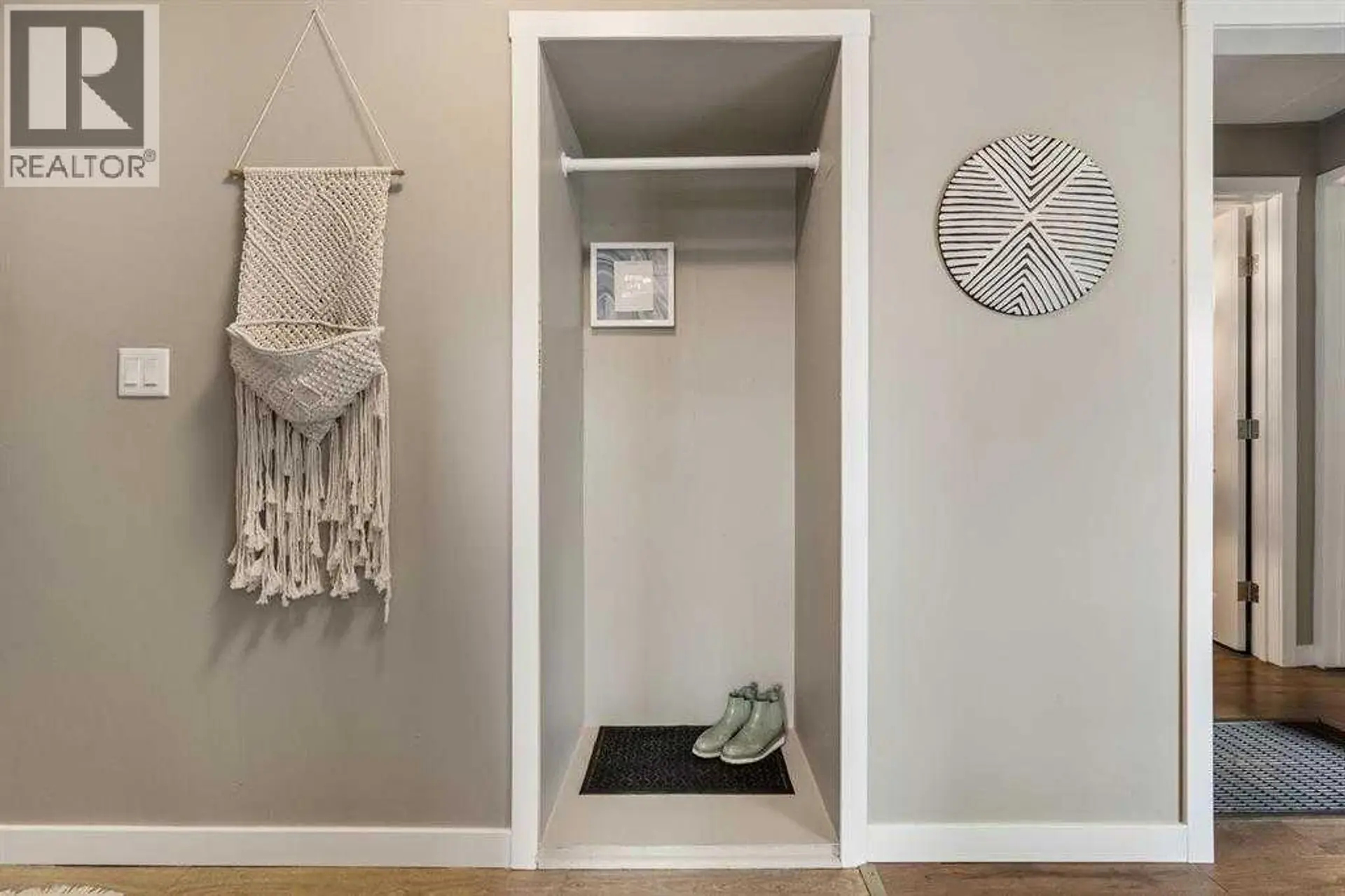 9304 106 Avenue - Image 10