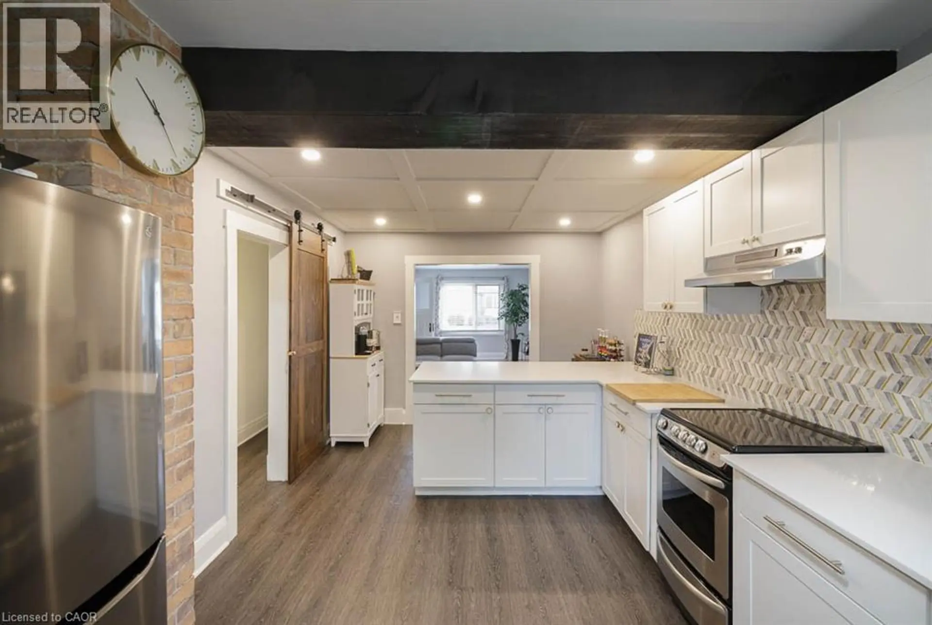 241 VINE Street - Image 2