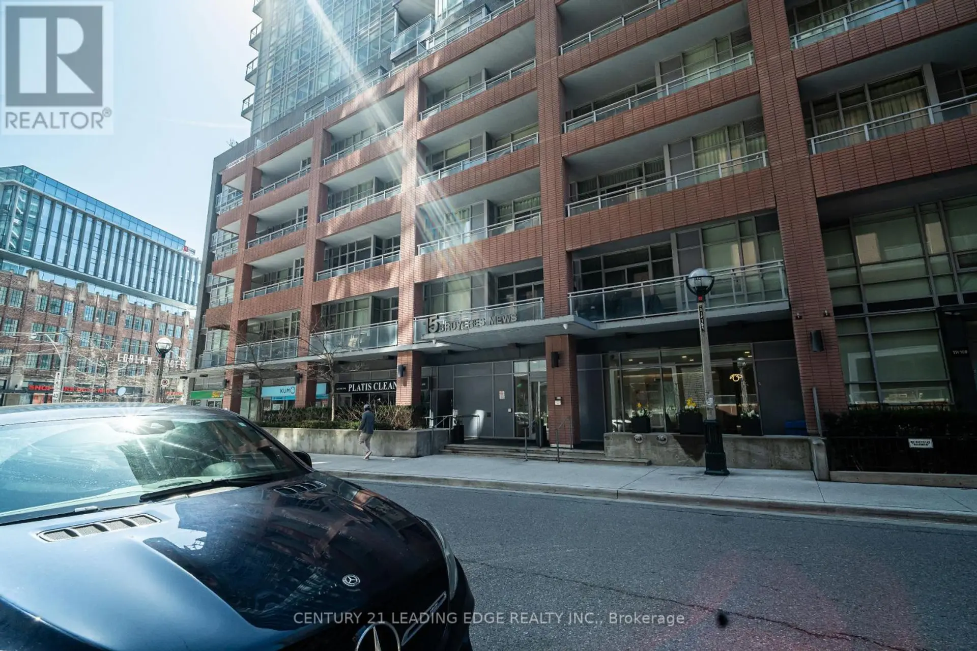 #517 15 BRUYERES MEWS - Image 17