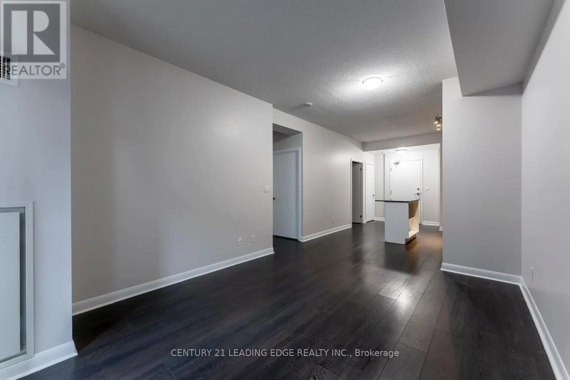 #517 15 BRUYERES MEWS - Image 6