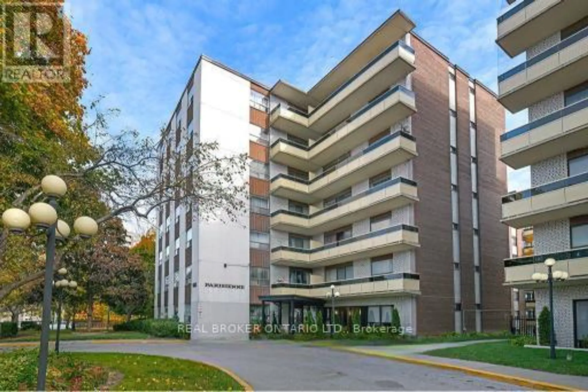 #306 921 MIDLAND AVENUE - Image 1