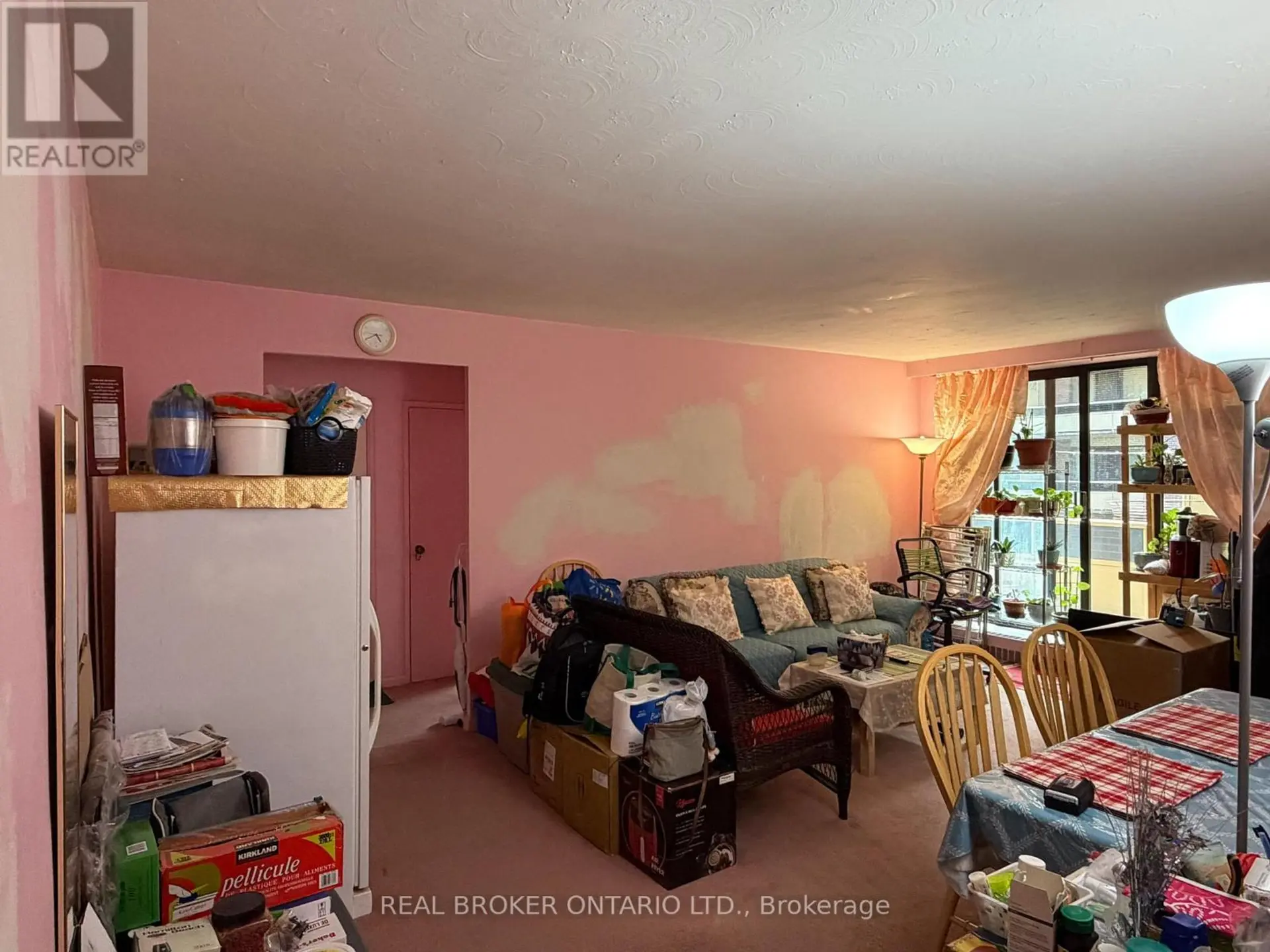 #306 921 MIDLAND AVENUE - Image 3