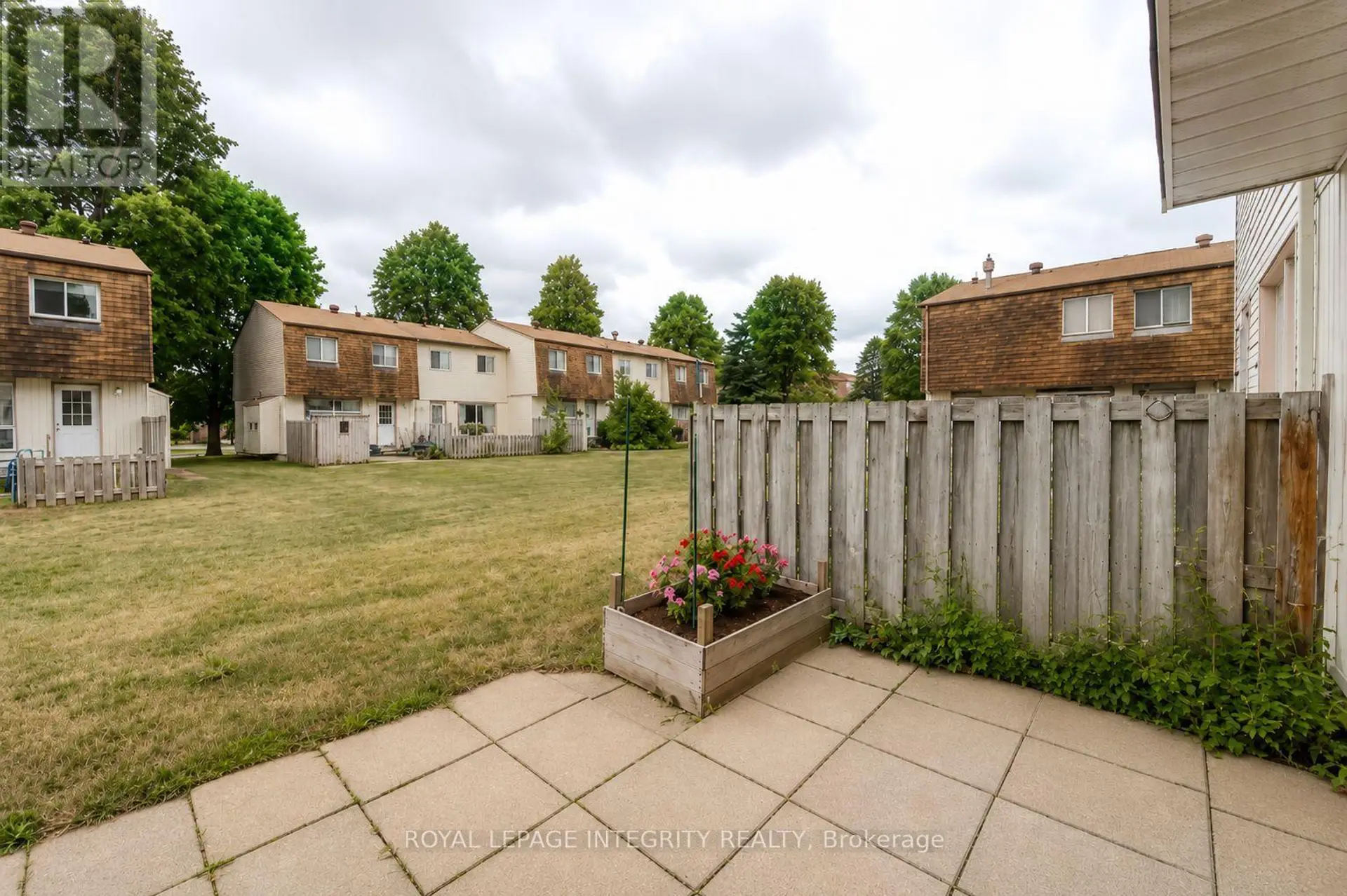 #B 46 FORESTER CRESCENT - Image 4