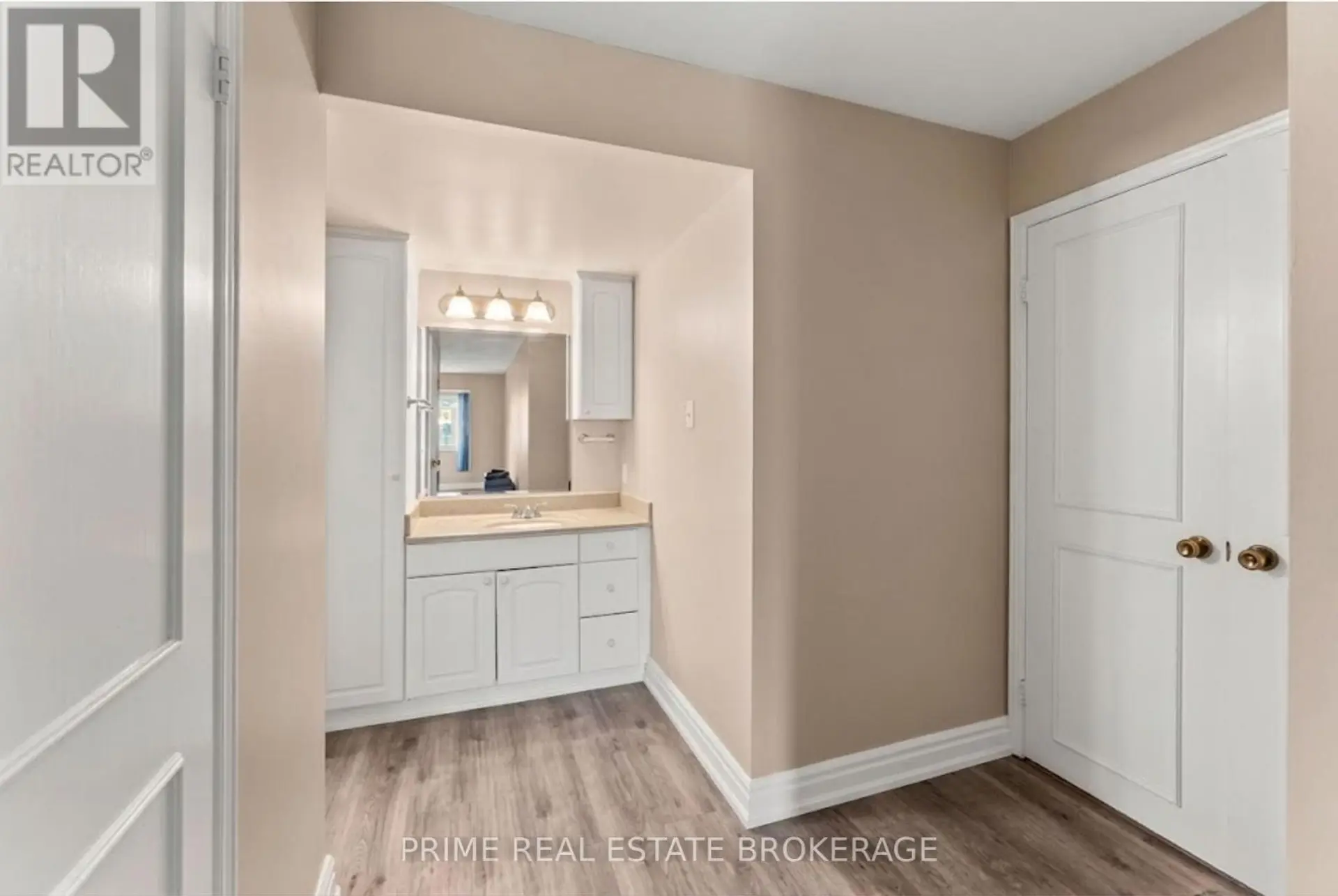 #204 693 WINDERMERE ROAD - Image 11