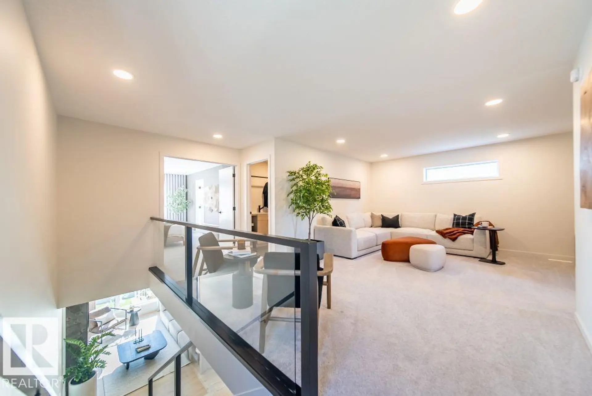 22 Devonshire DR S - Image 11