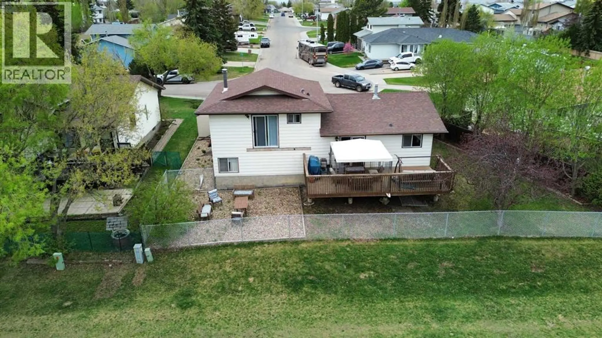 9518 125 Avenue - Image 10