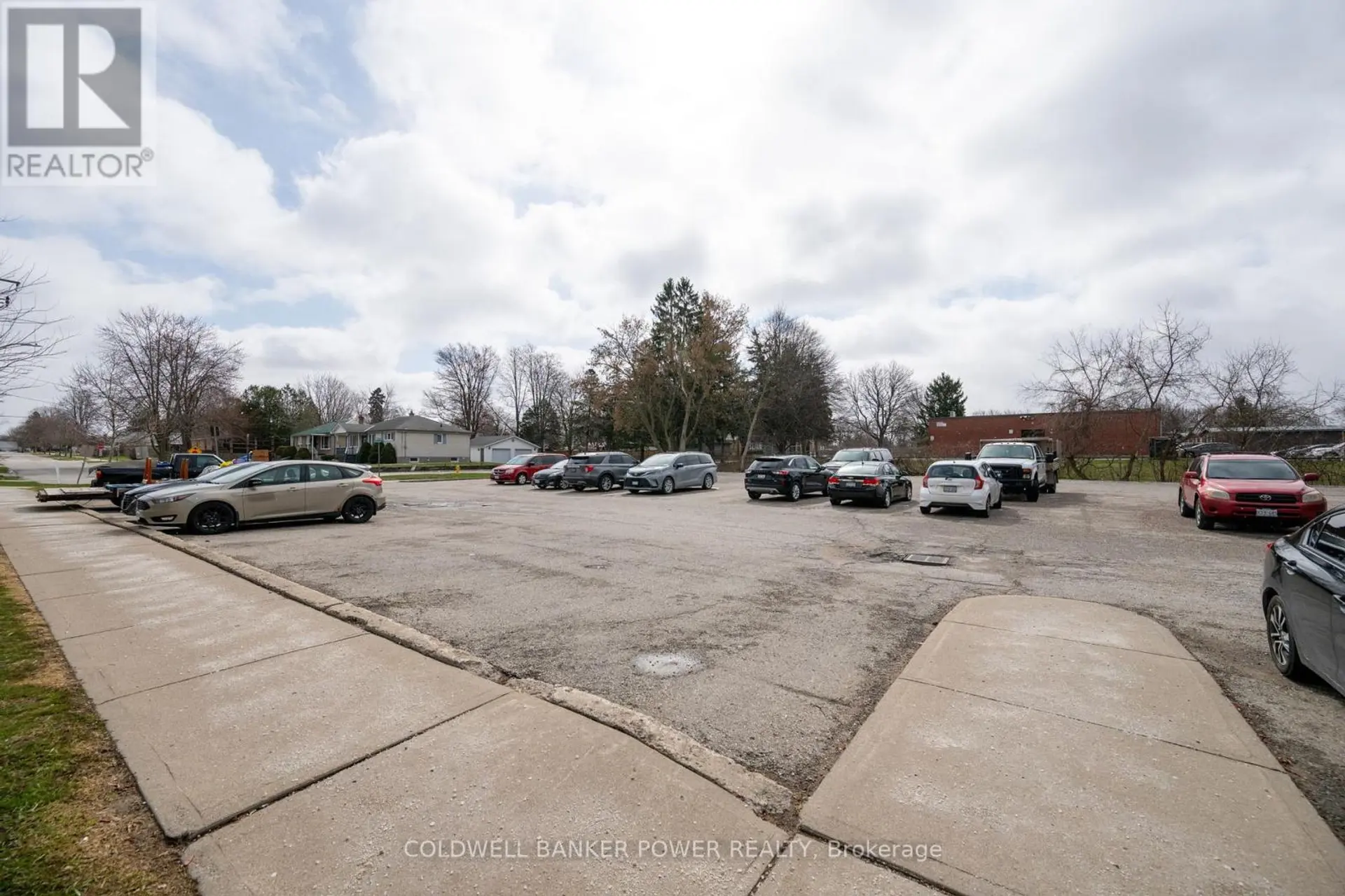 #110 1830 DUMONT STREET - Image 19