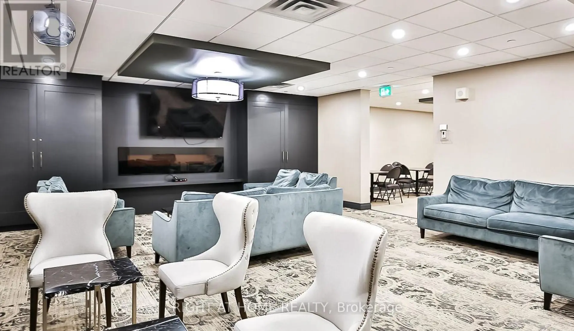 #607 80 QUEBEC AVENUE - Image 16