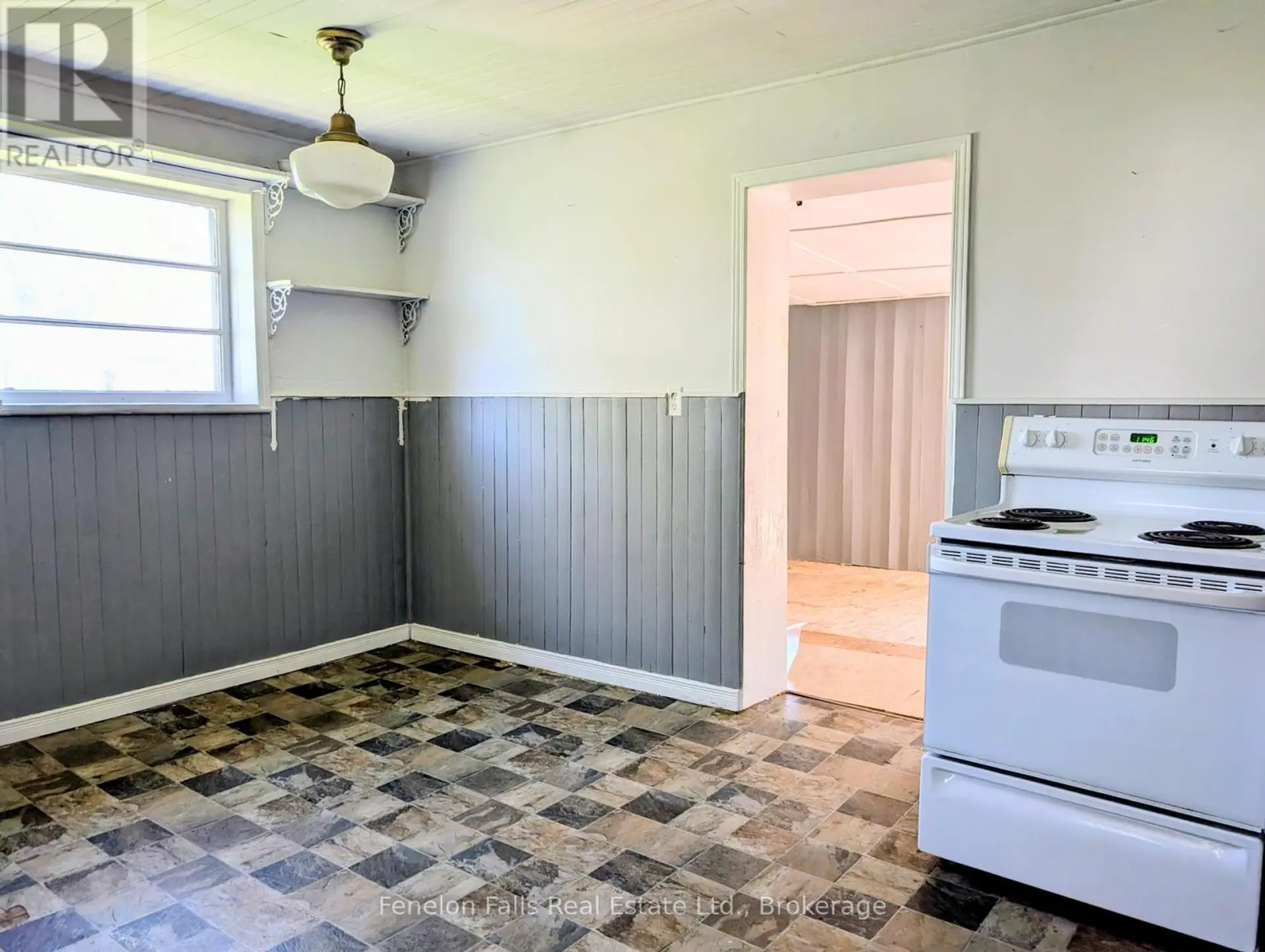 89 LINDSAY STREET - Image 7