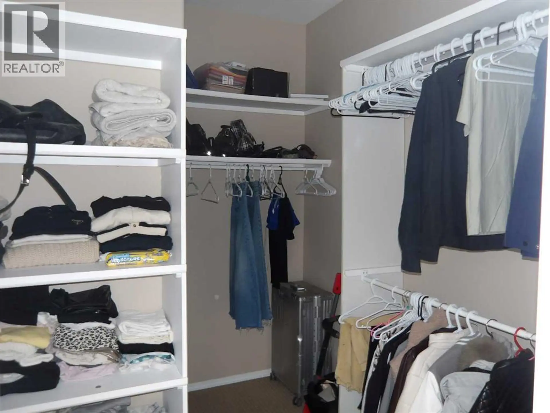 39 ASHLEY Close - Image 8