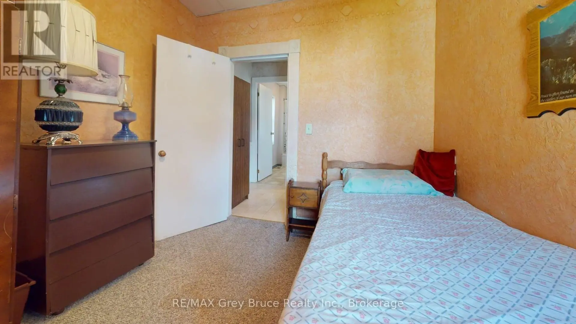 236 2ND AVENUE S - Image 11