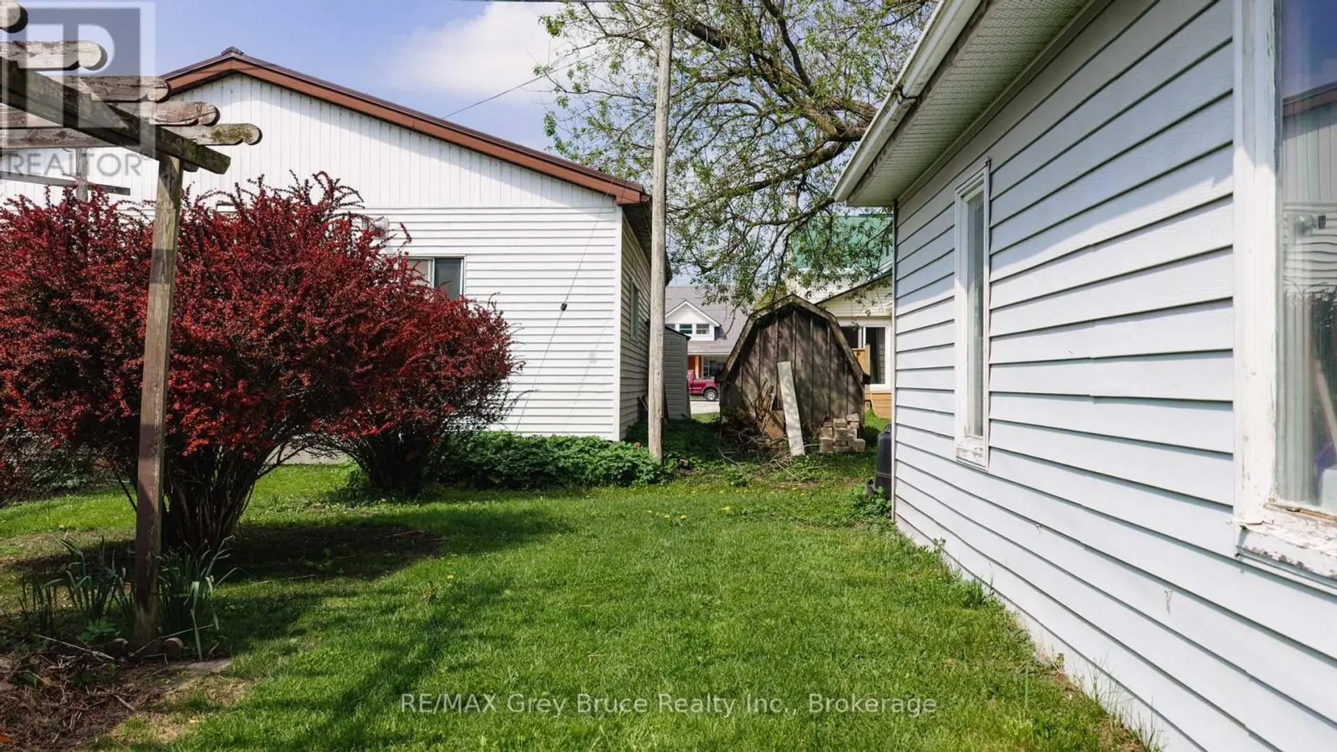 236 2ND AVENUE S - Image 14