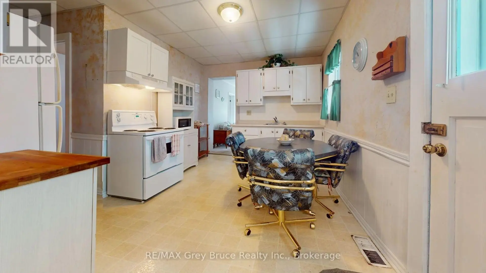 236 2ND AVENUE S - Image 7