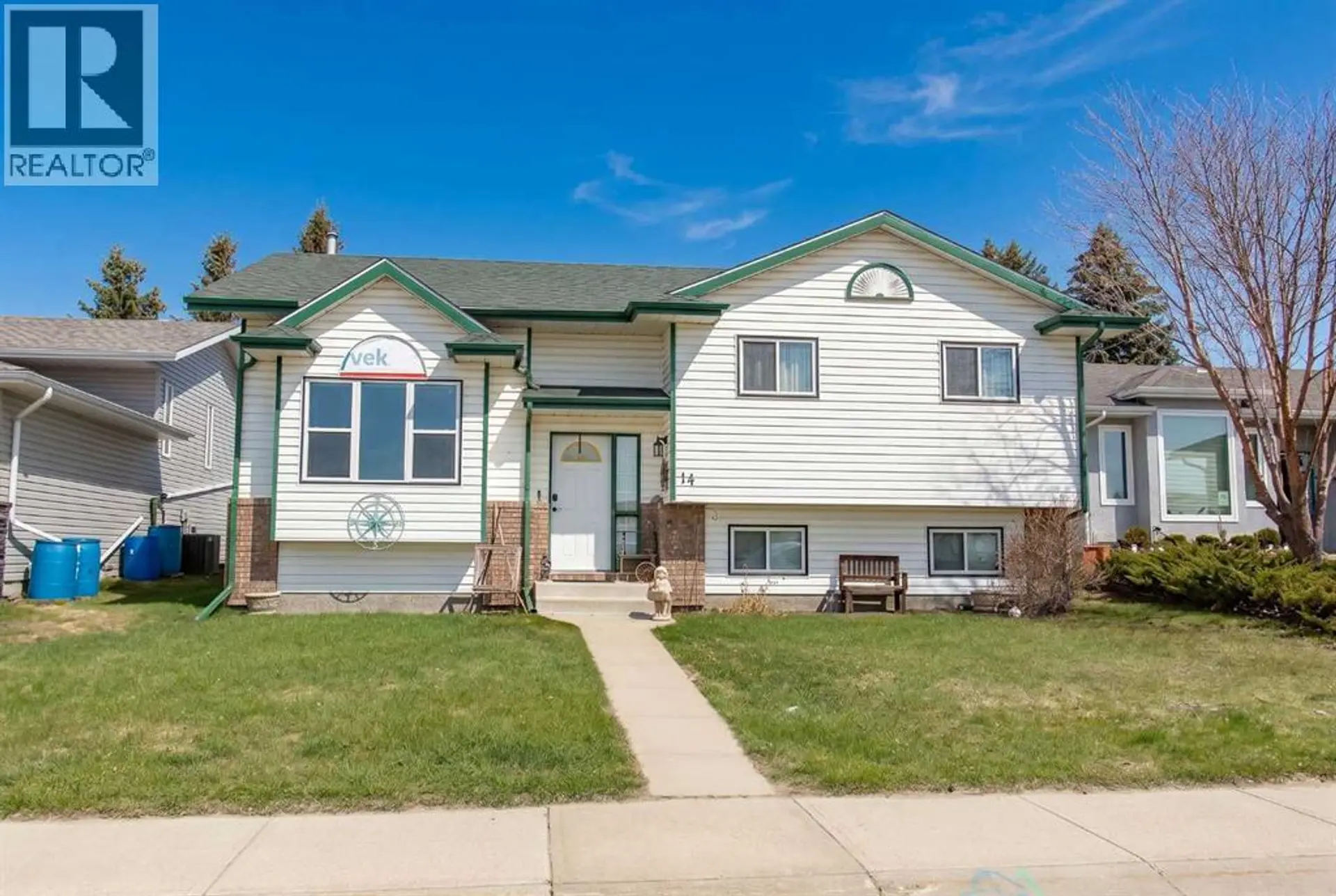 14 Lincoln Park - Image 1