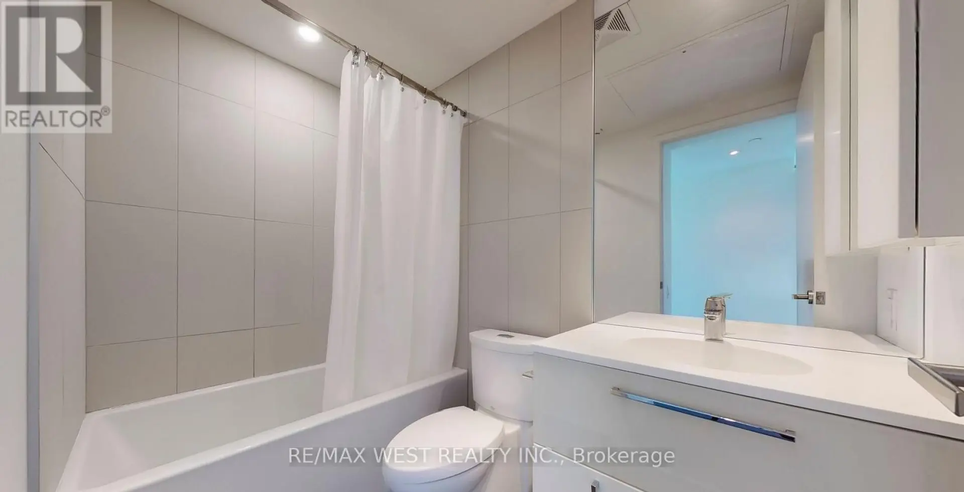 #1106 15 GRENVILLE STREET - Image 10