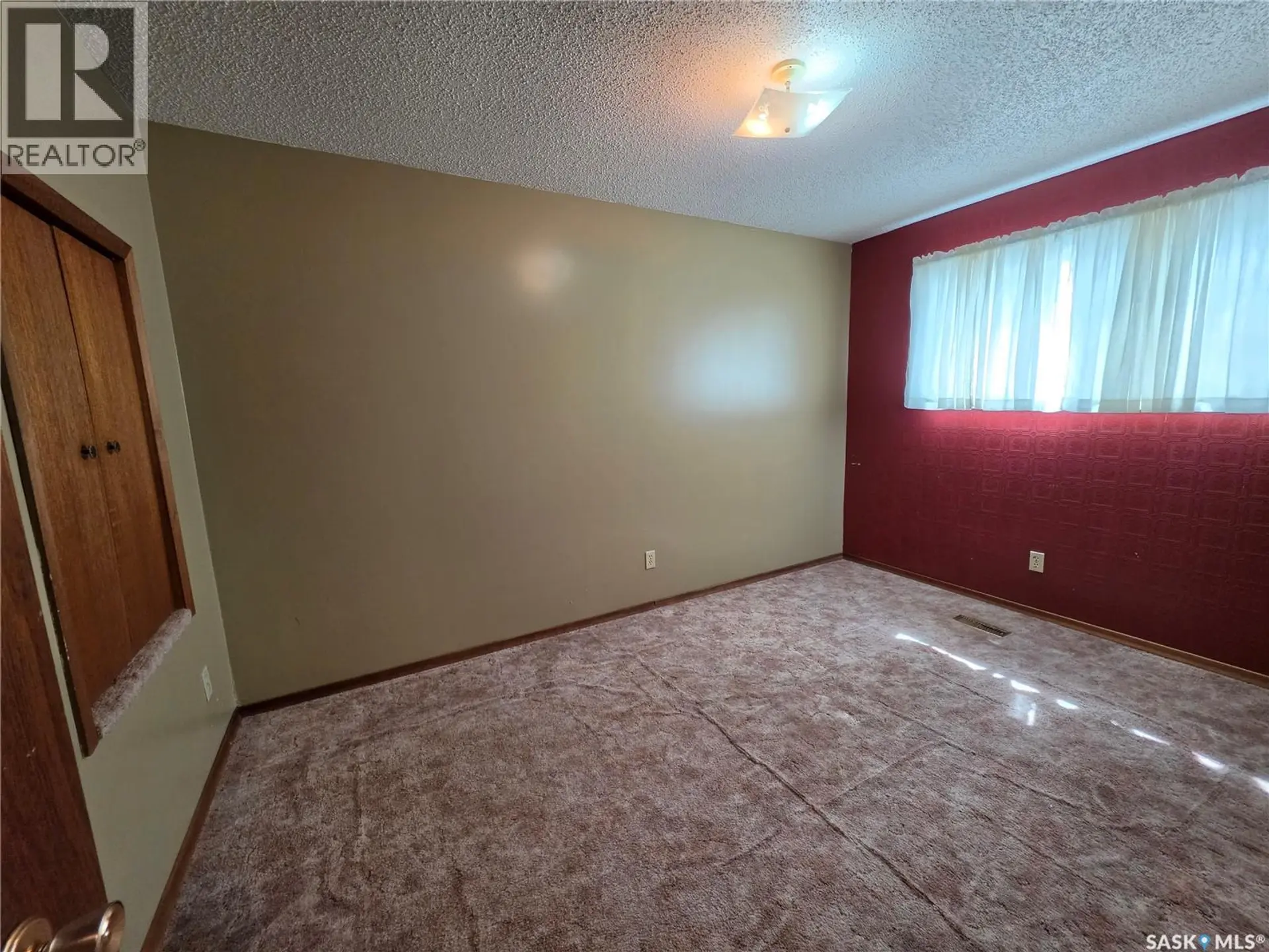 613 2nd STREET W - Image 10