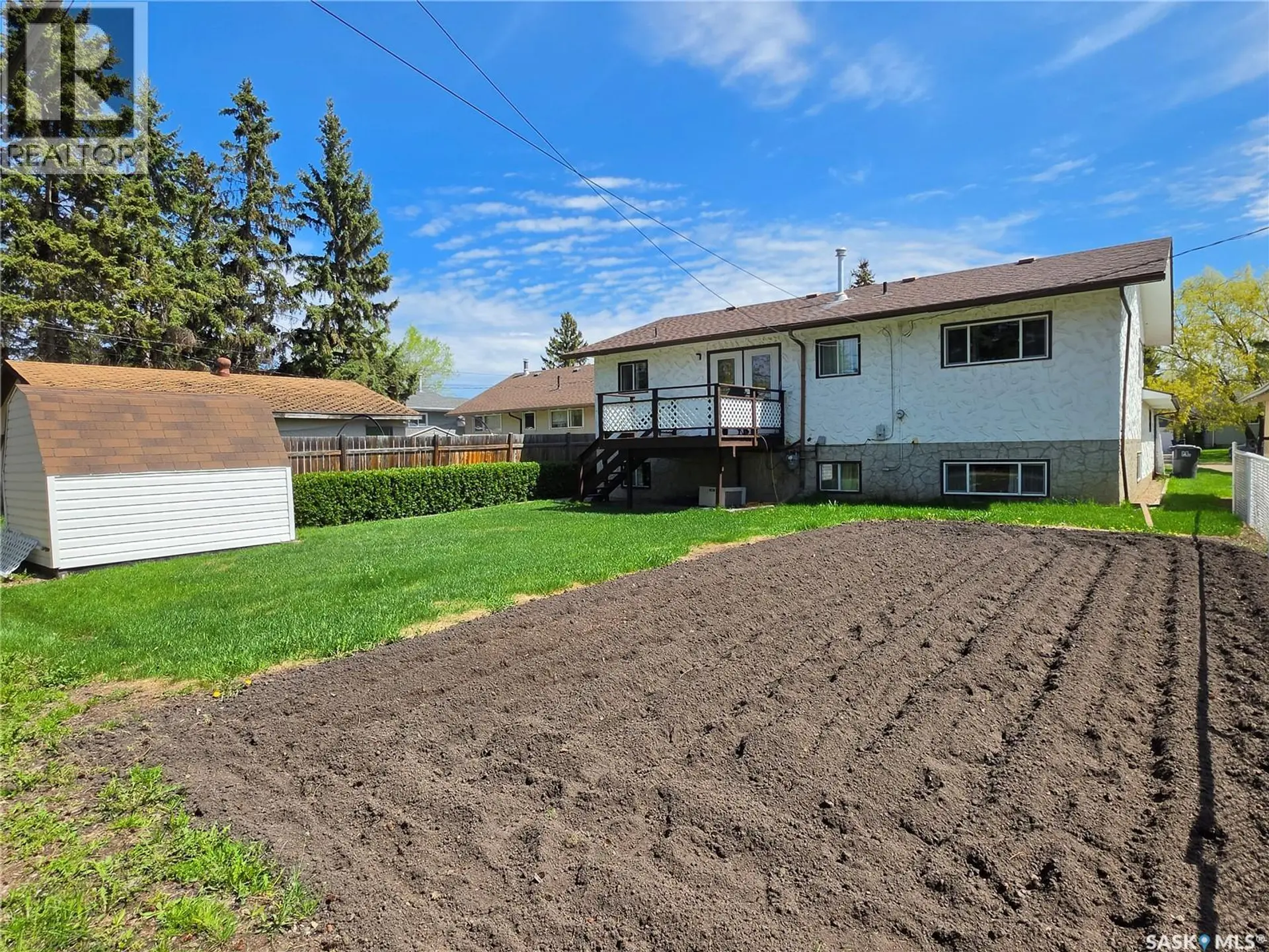 613 2nd STREET W - Image 19