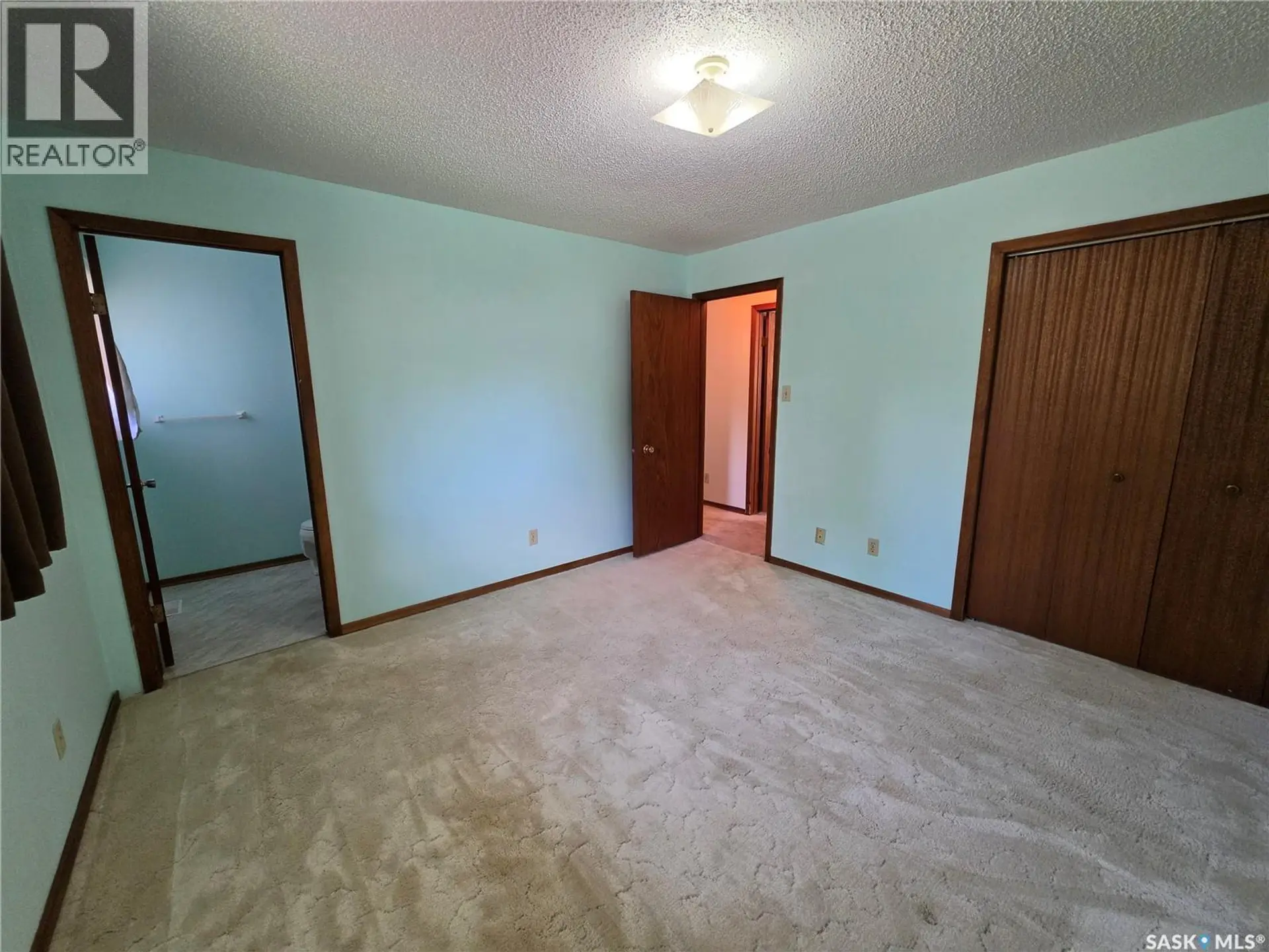 613 2nd STREET W - Image 8
