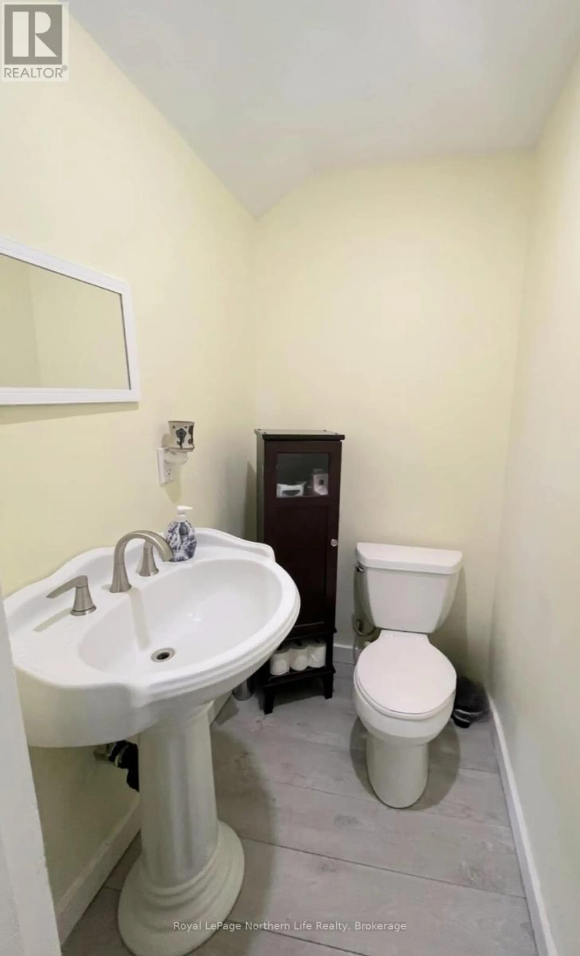 630 FIRST STREET S - Image 15