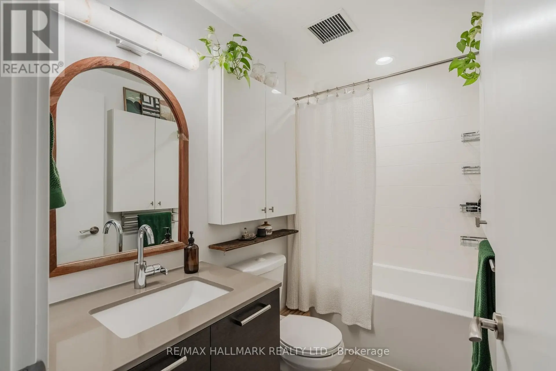 #203 60 HASLETT AVENUE - Image 11