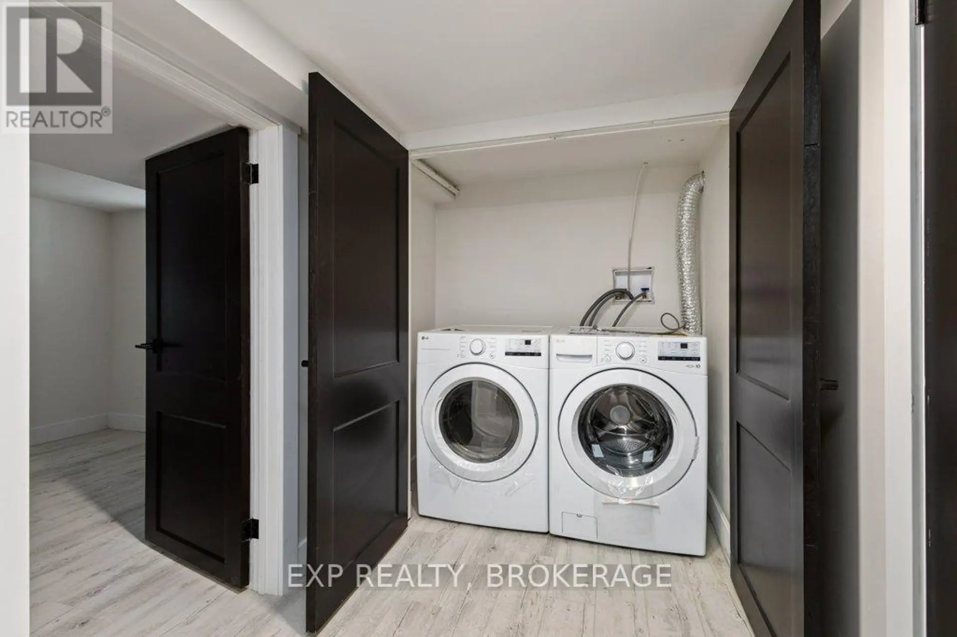 19 SCOTT STREET - Image 16