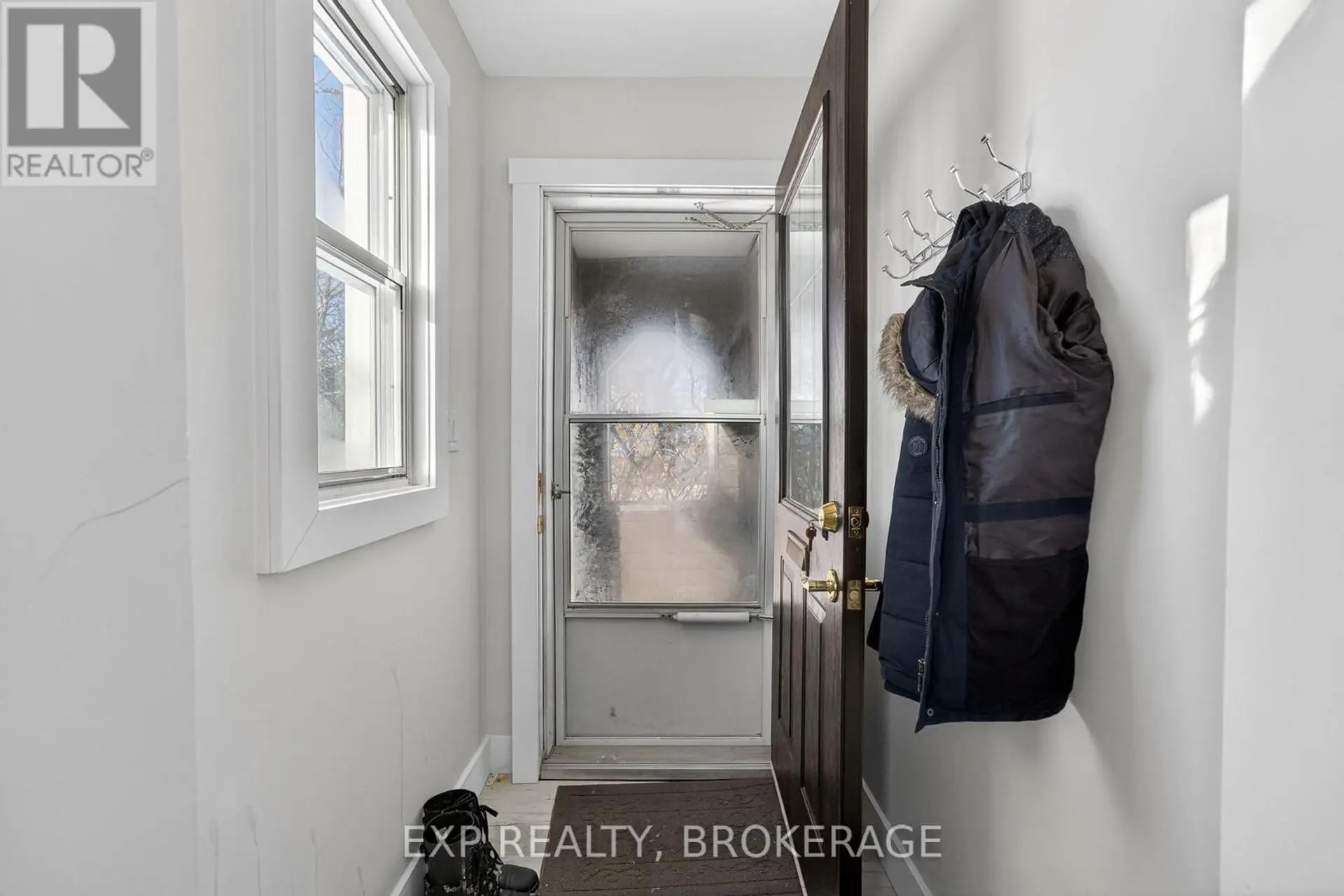 19 SCOTT STREET - Image 2