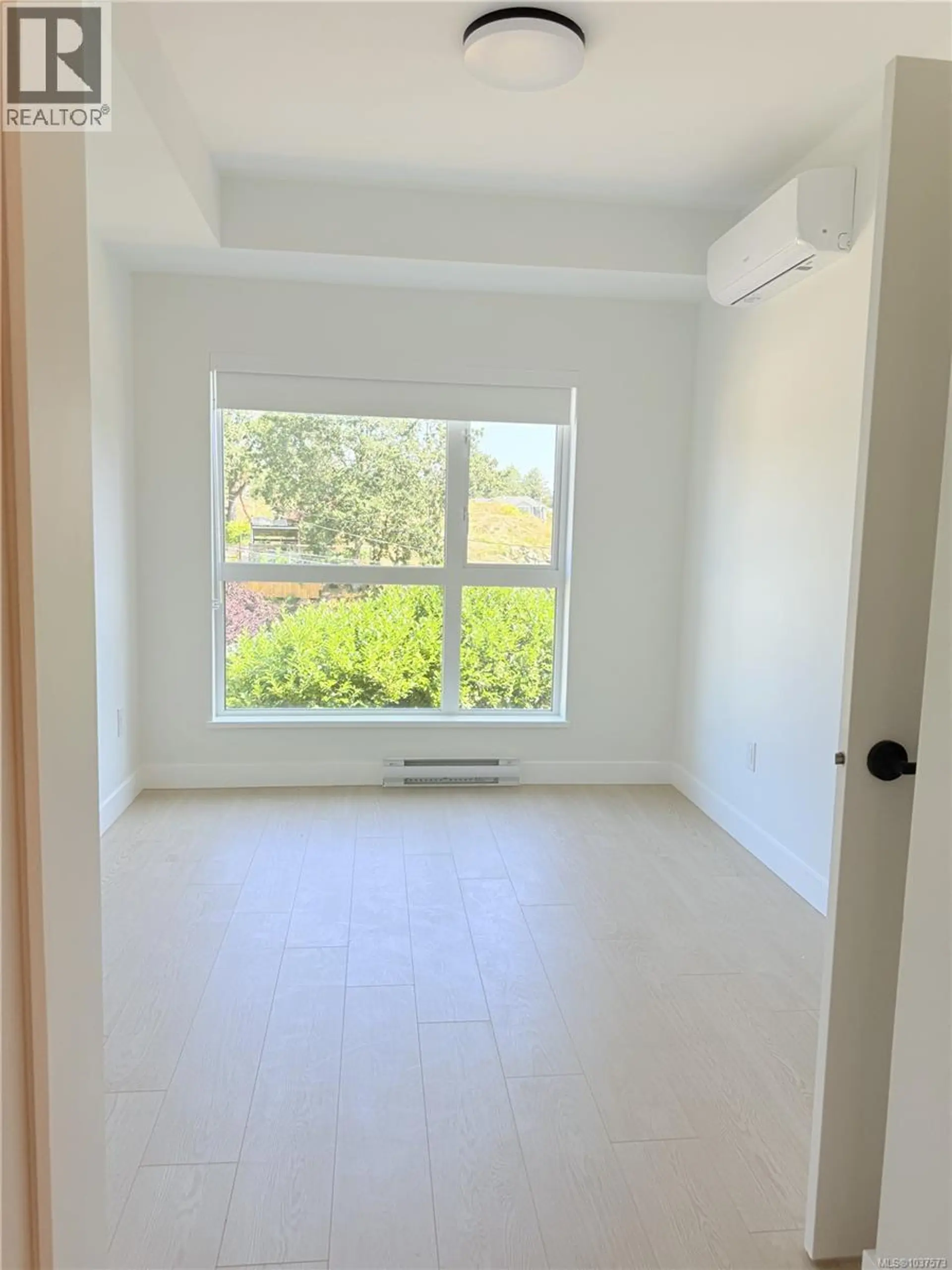 #329 2629 Millstream Rd - Image 3