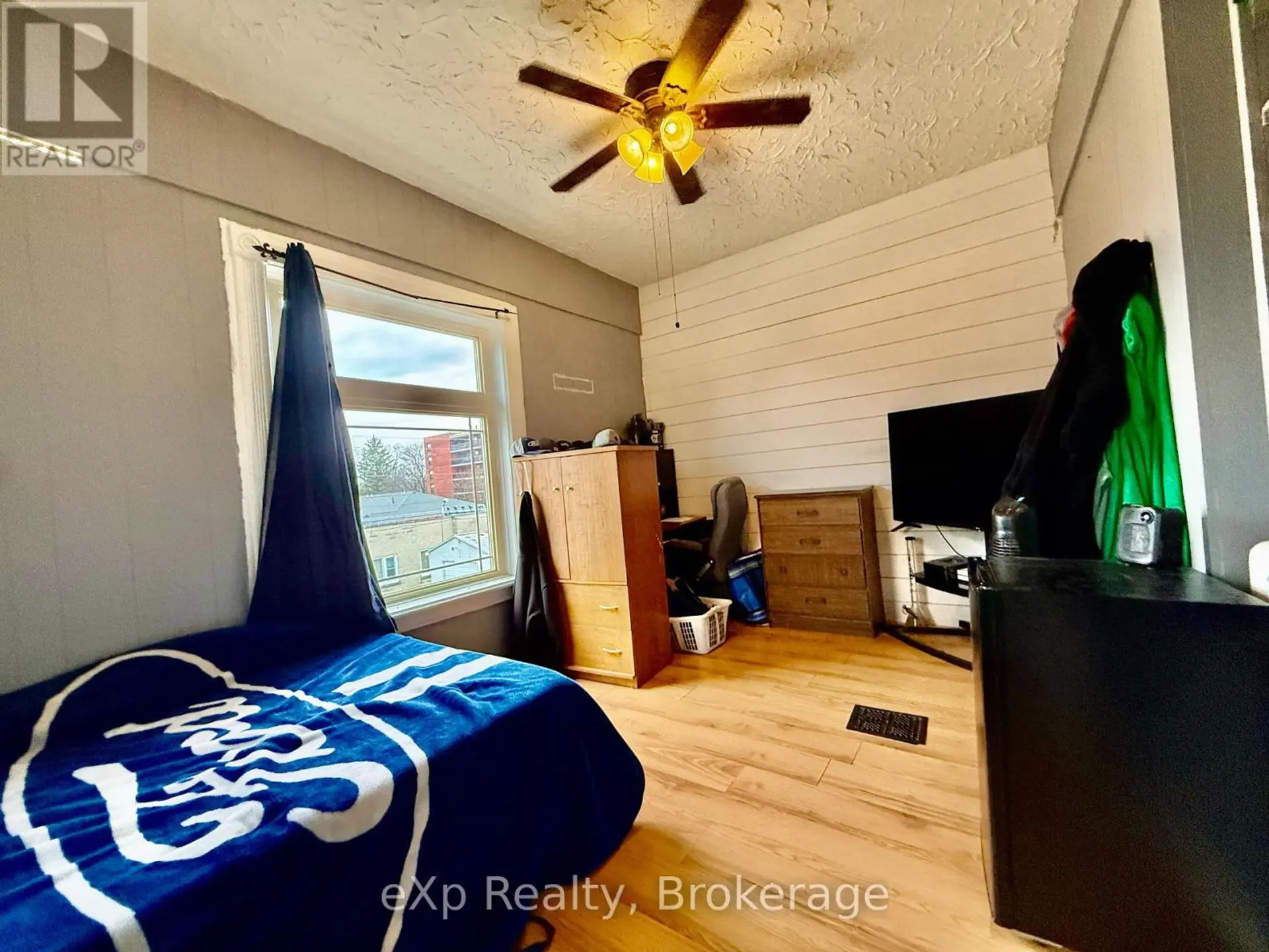 388 11TH STREET - Image 8
