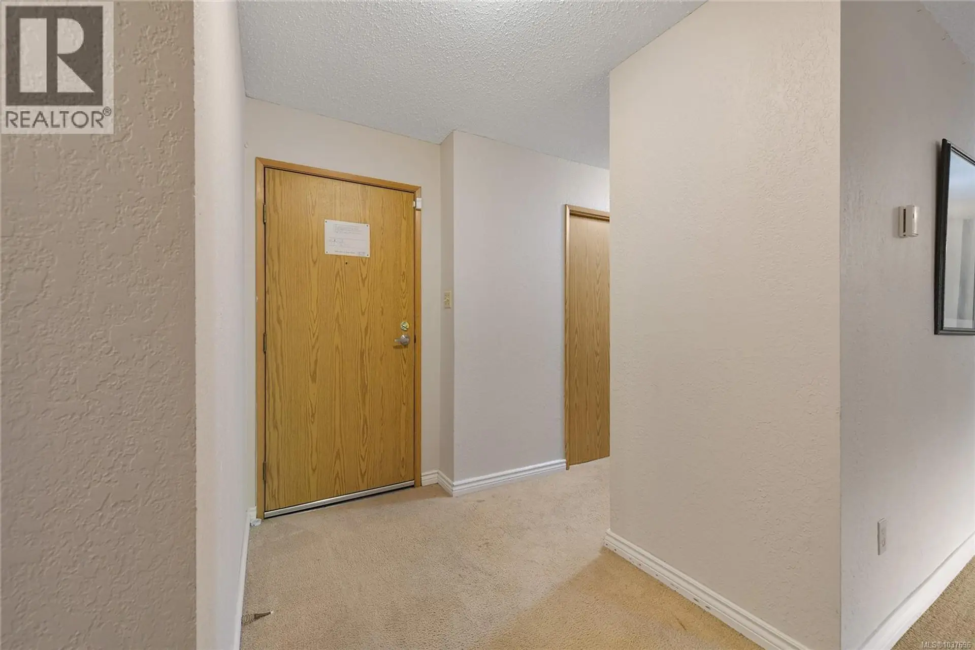 #102 75 Gorge Rd W - Image 11