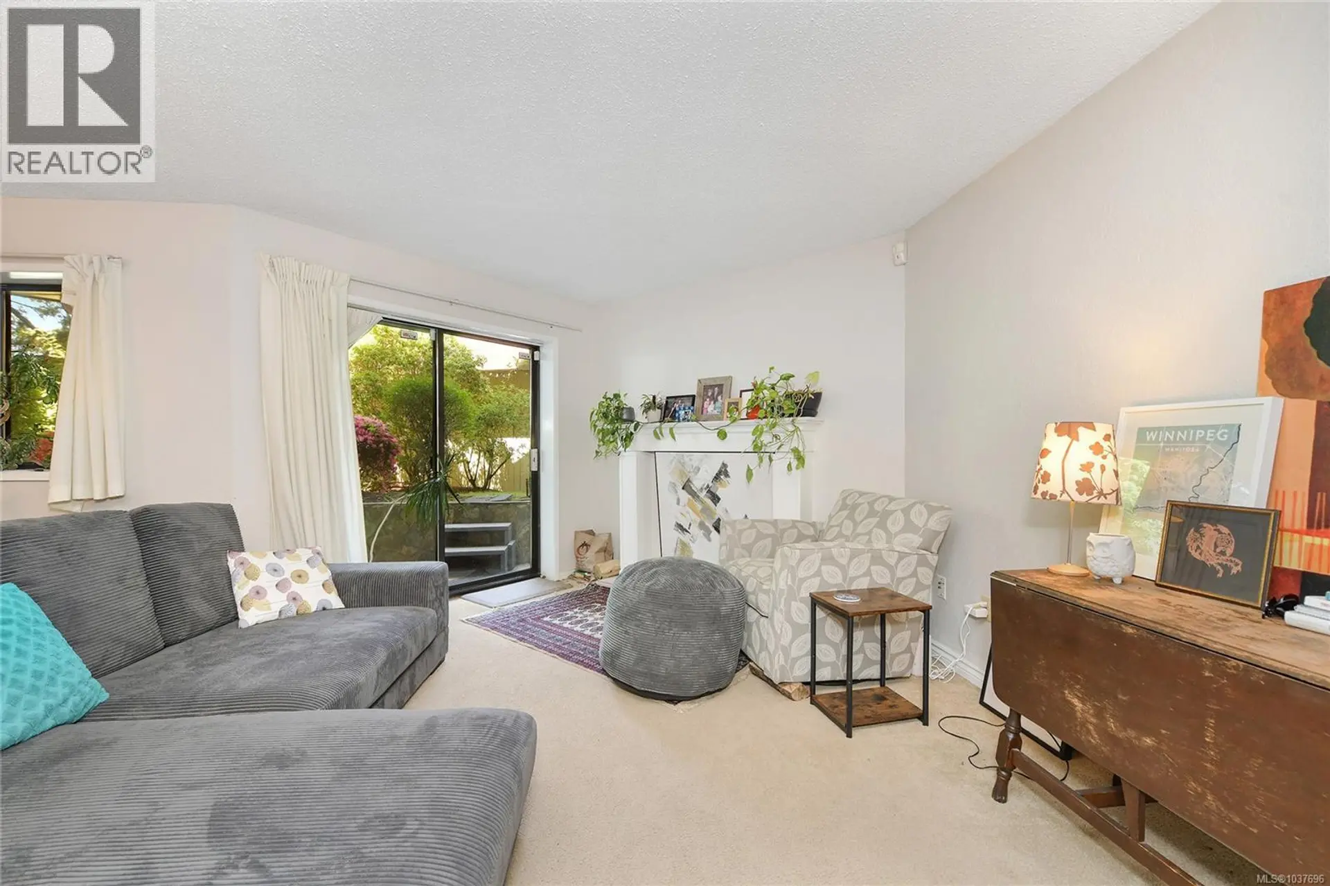 #102 75 Gorge Rd W - Image 2
