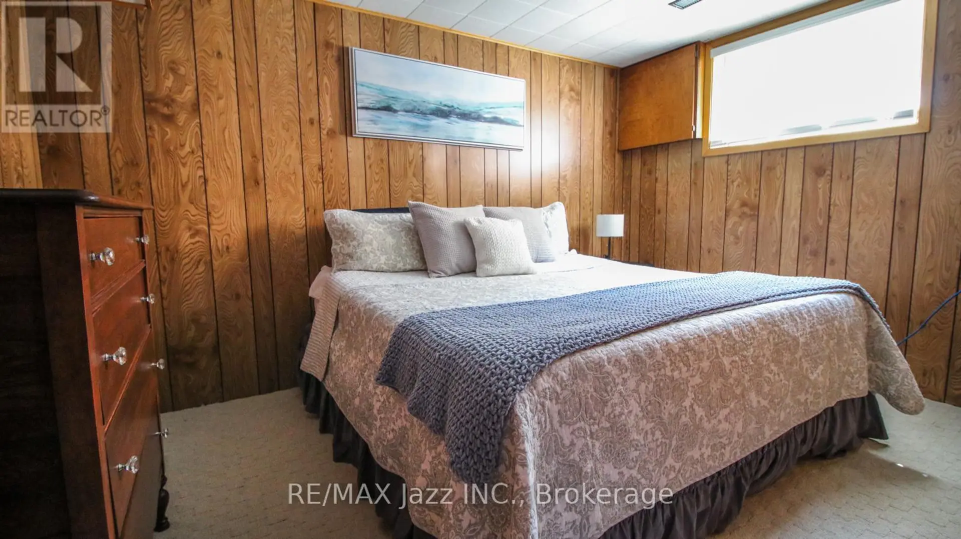 330 NIPIGON STREET - Image 12