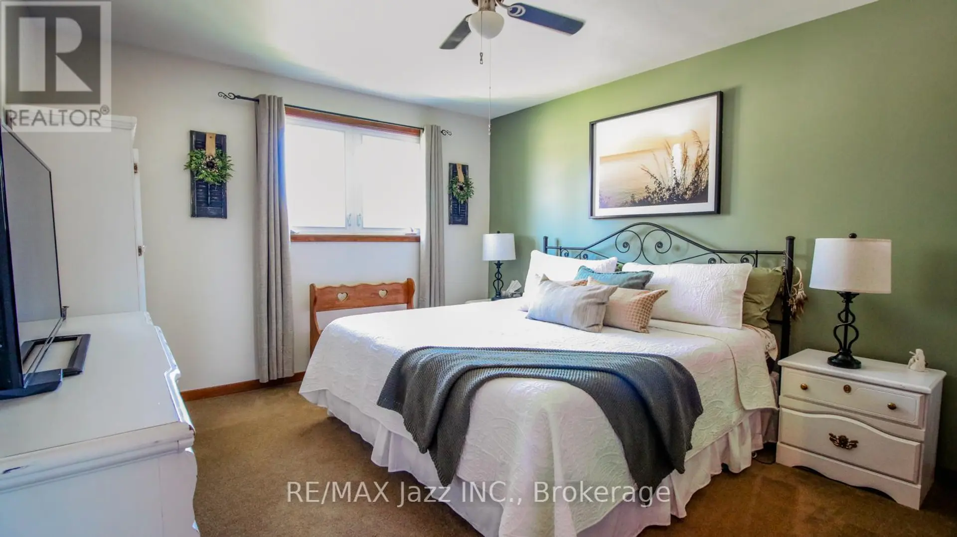 330 NIPIGON STREET - Image 9