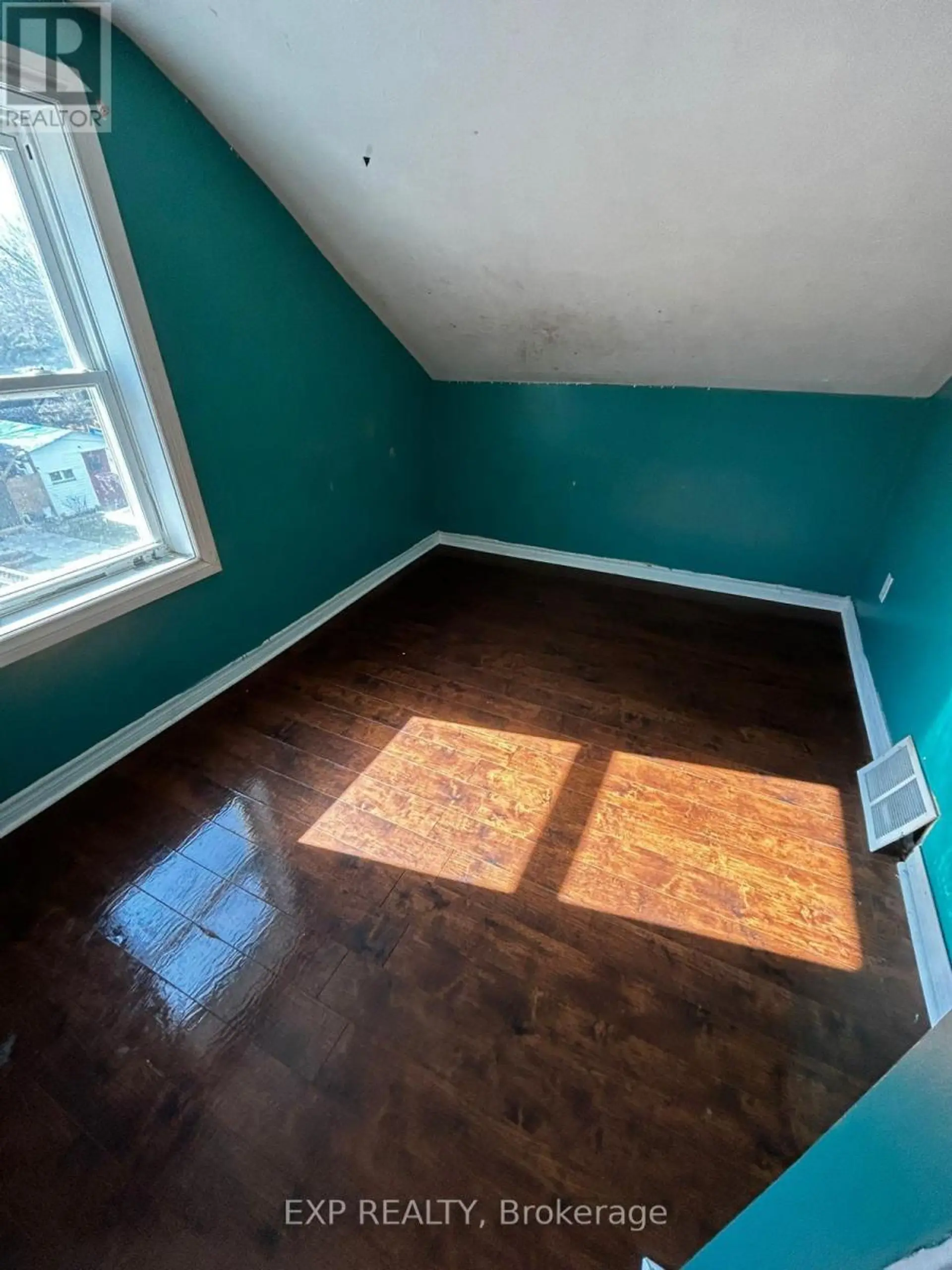 121 BOULLEE STREET - Image 11