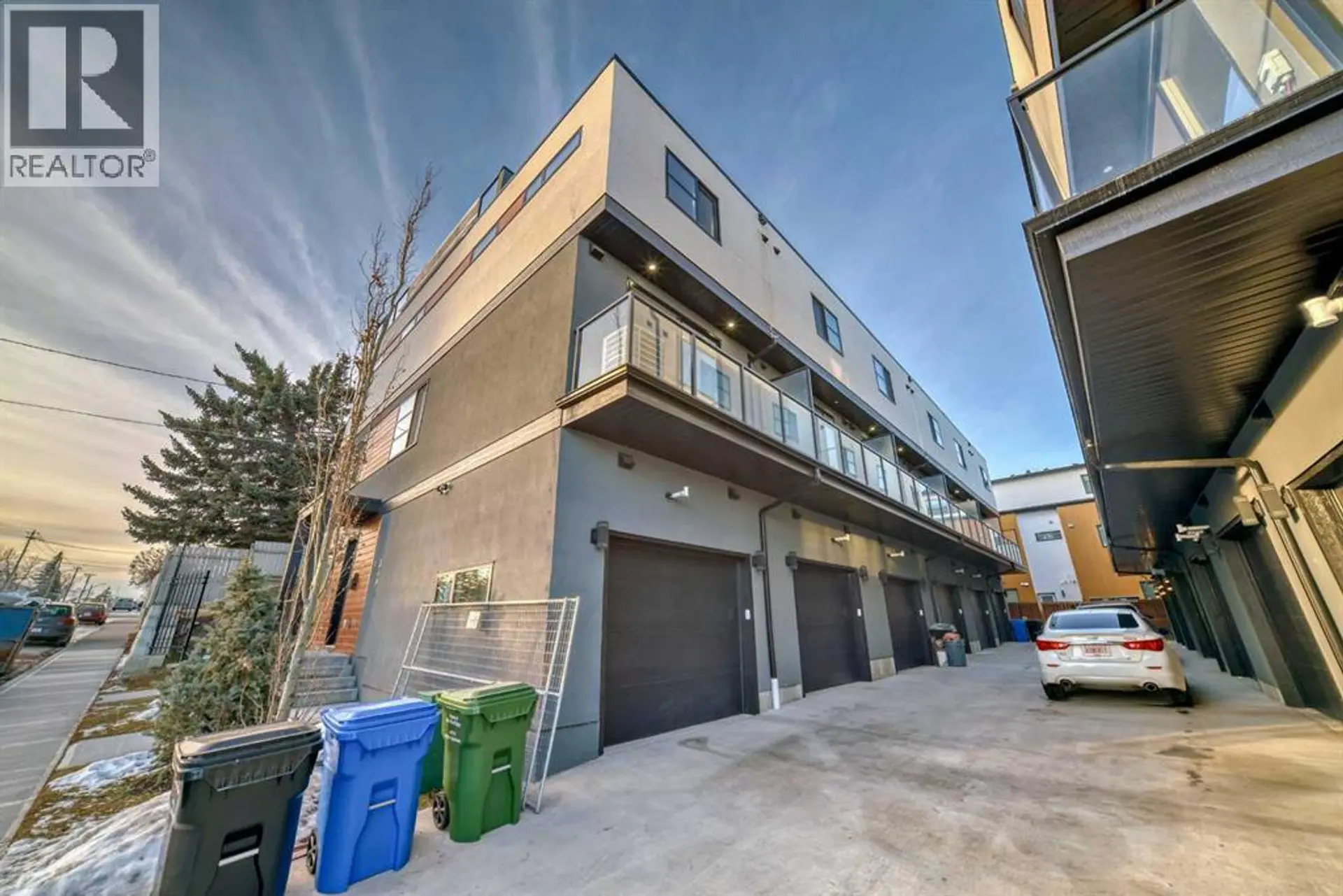 #2 3404 8 Avenue SW - Image 2