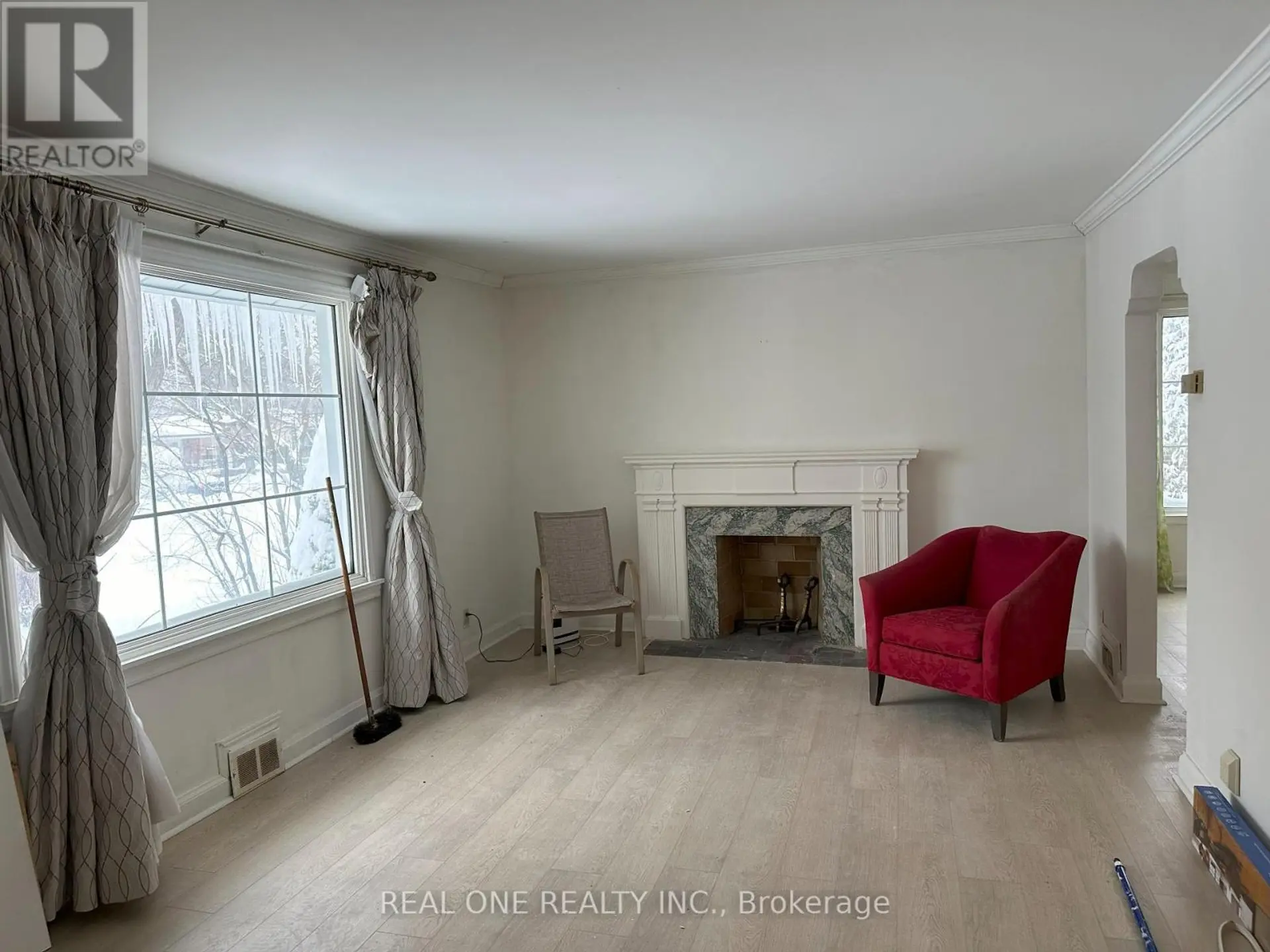 22 PLEASANT VIEW DRIVE - Image 2