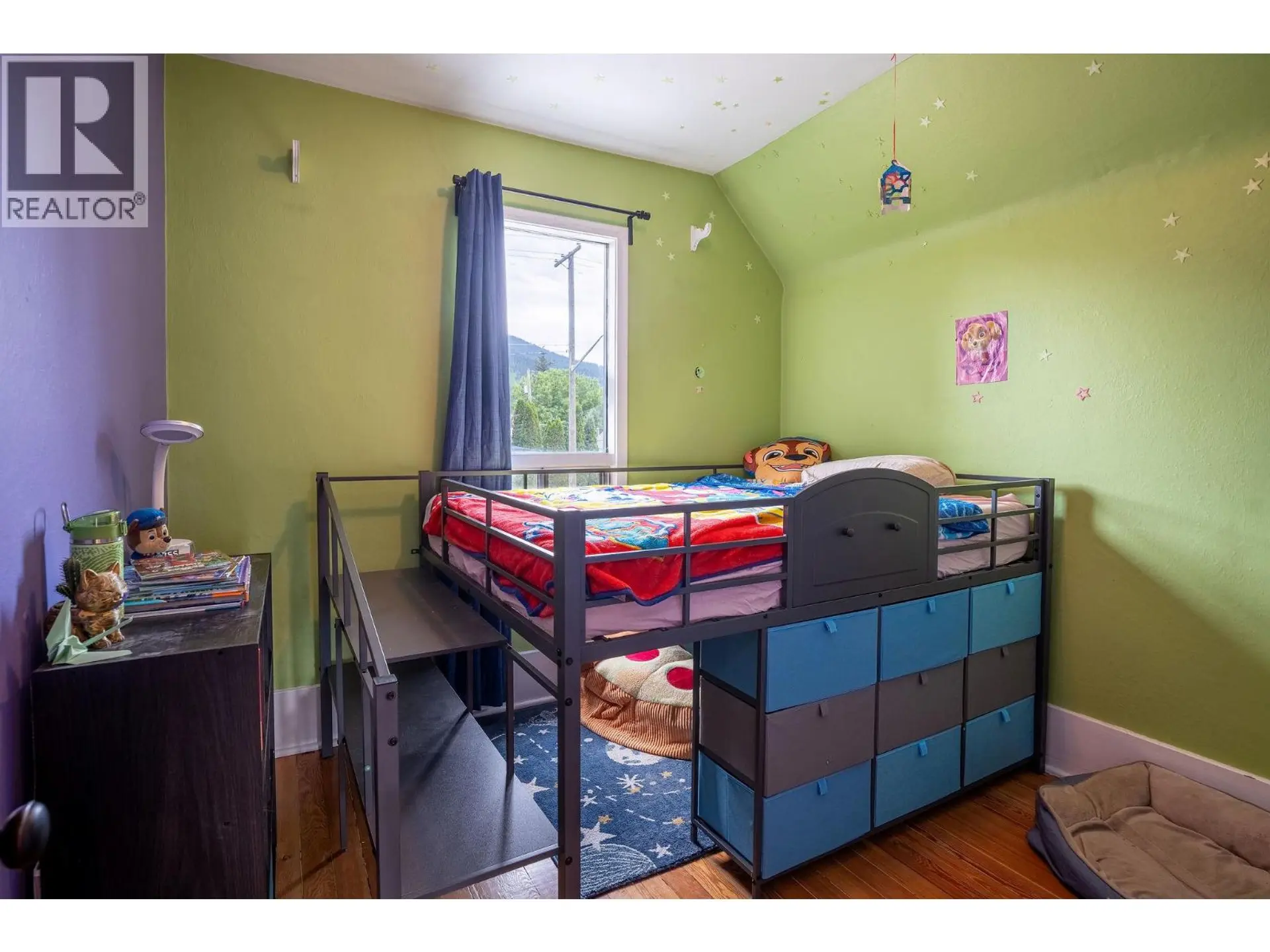 403 Fifth Street E - Image 15