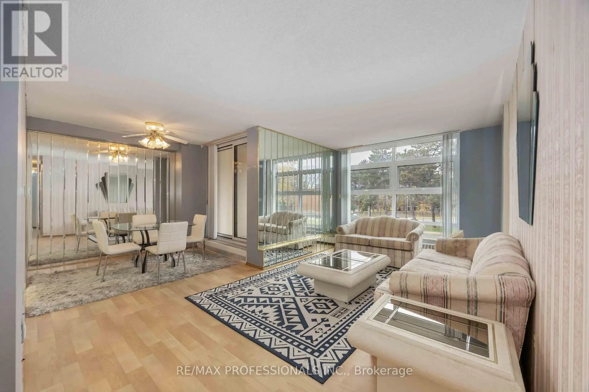 #210 345 DRIFTWOOD AVENUE - Image 2