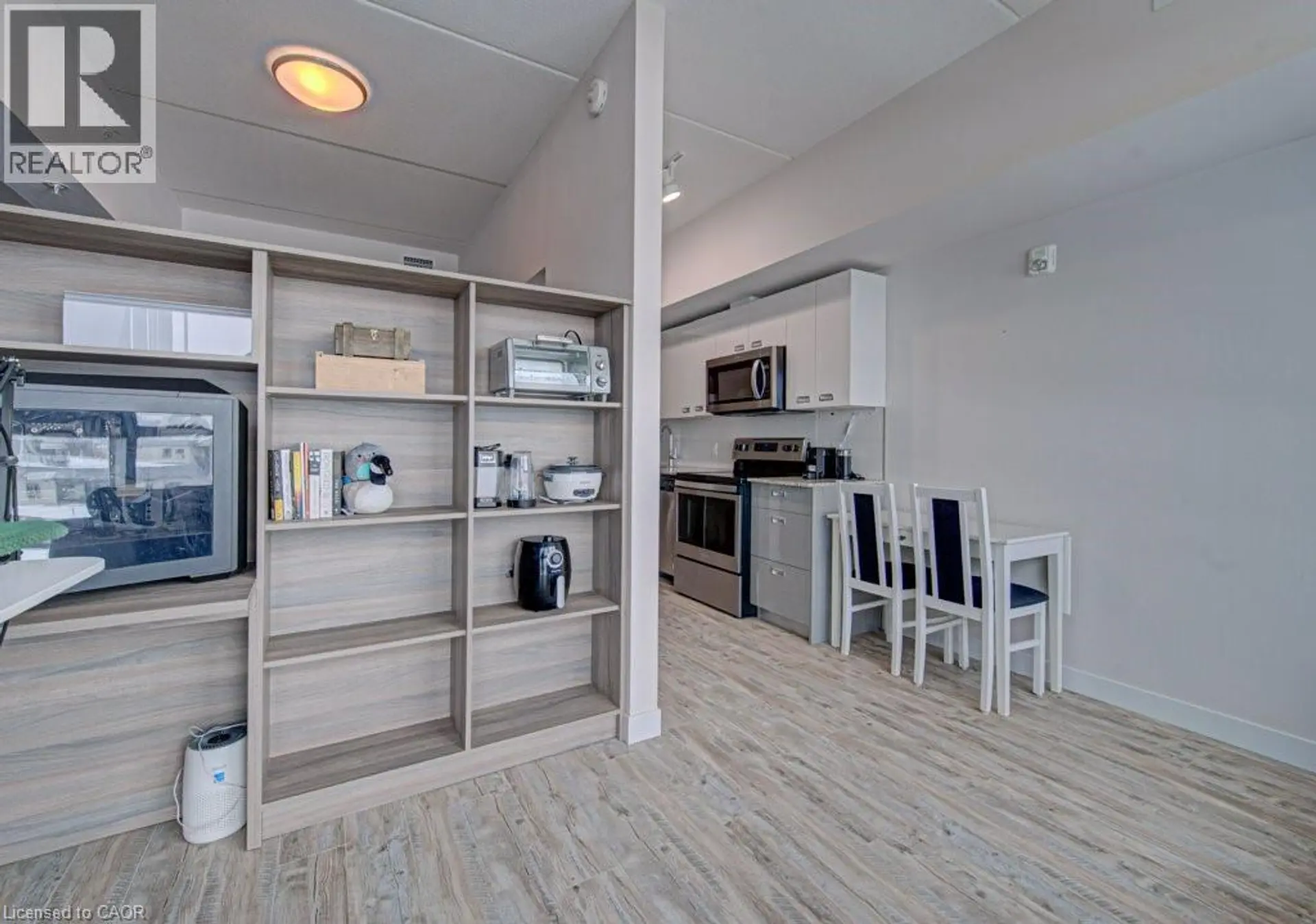 #606 257 HEMLOCK Street - Image 15